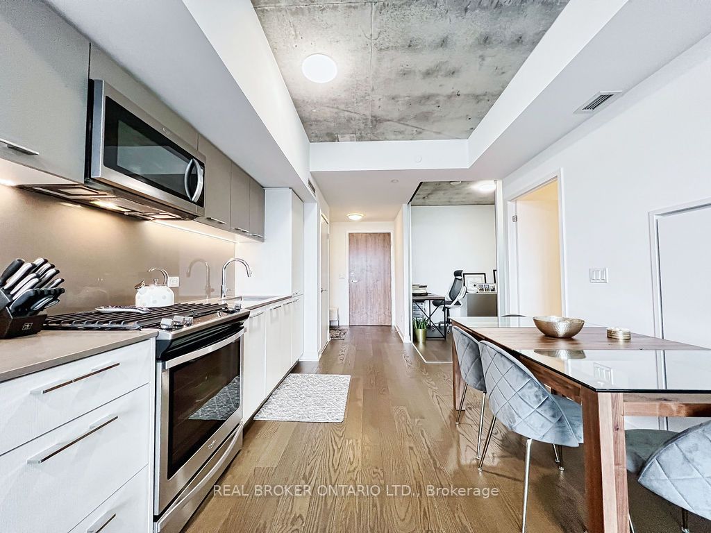 30 Baseball Place #429