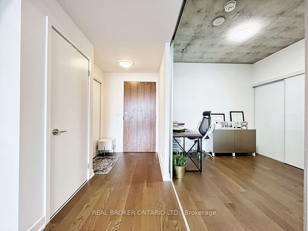 30 Baseball Place #429