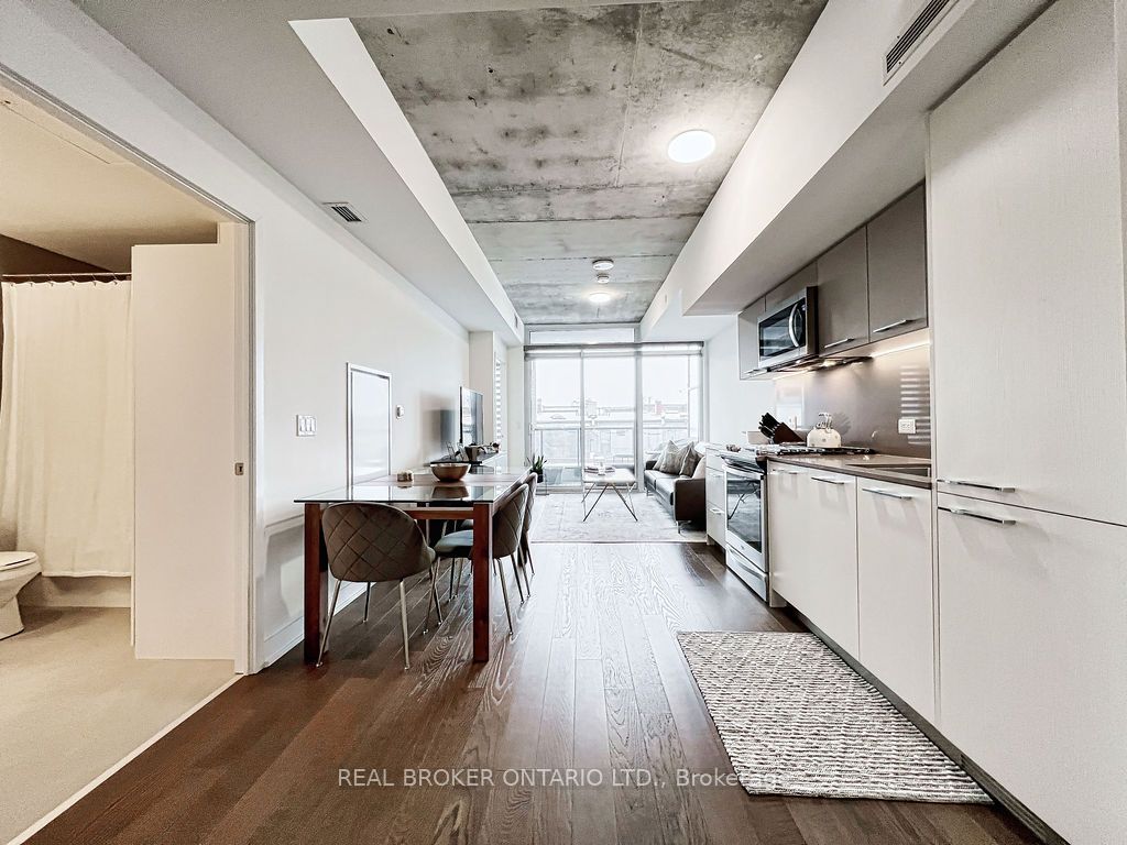 30 Baseball Place #429