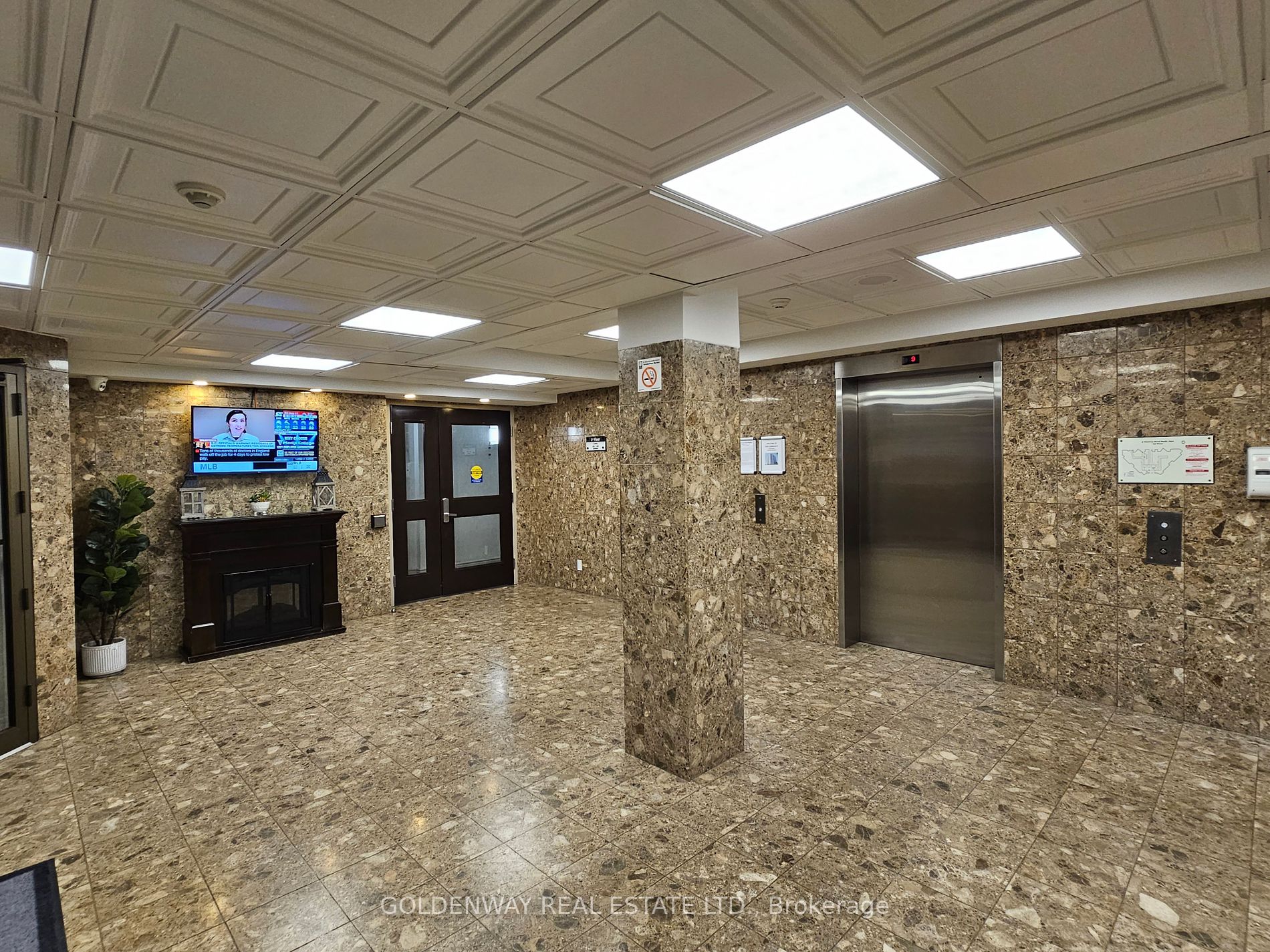 2 Westney Rd N, #1204