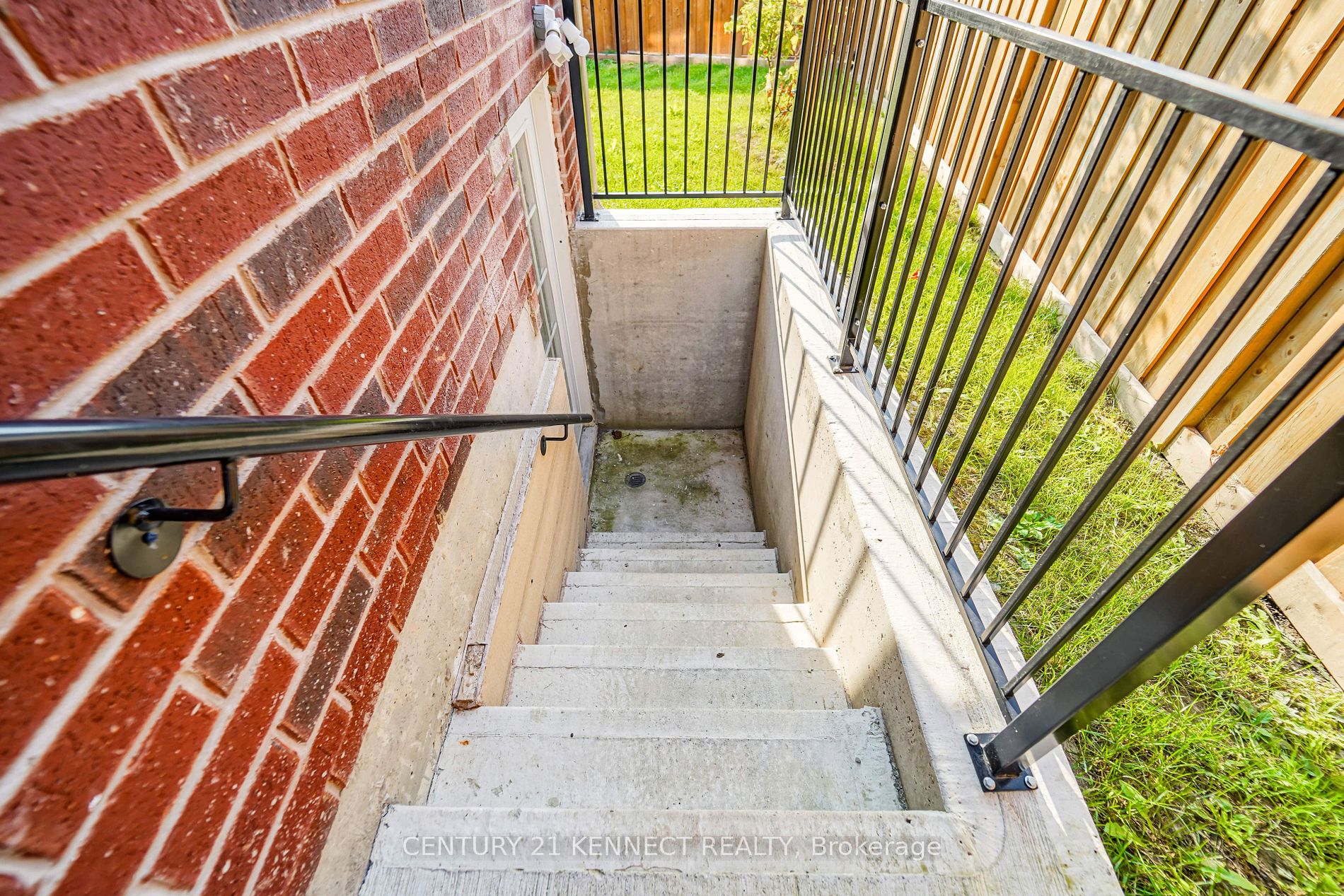 10 Audubon Street