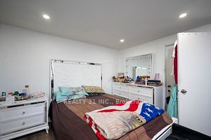 200 Murison Blvd, #67