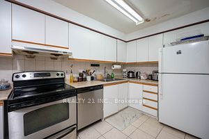 200 Murison Blvd, #67