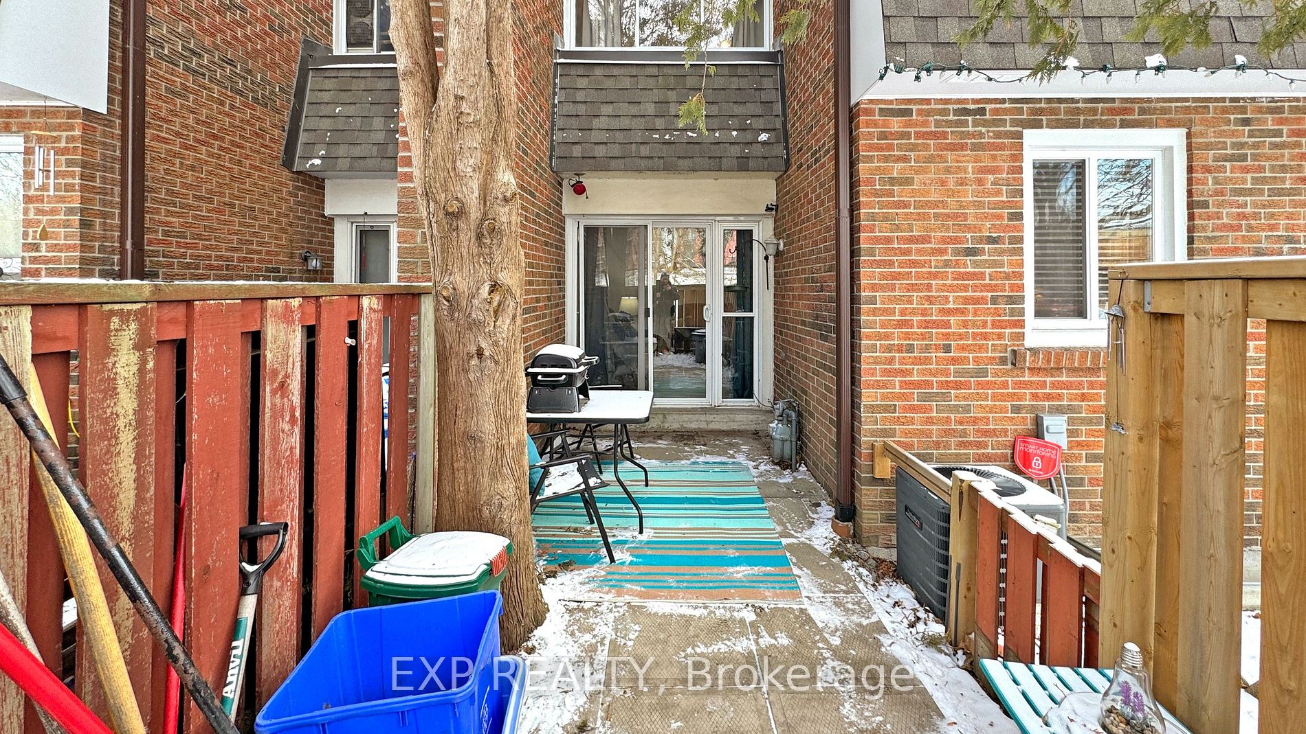 101 Dovedale Drive, #27