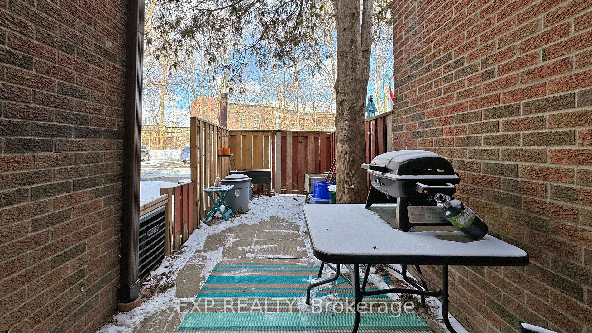 101 Dovedale Drive, #27