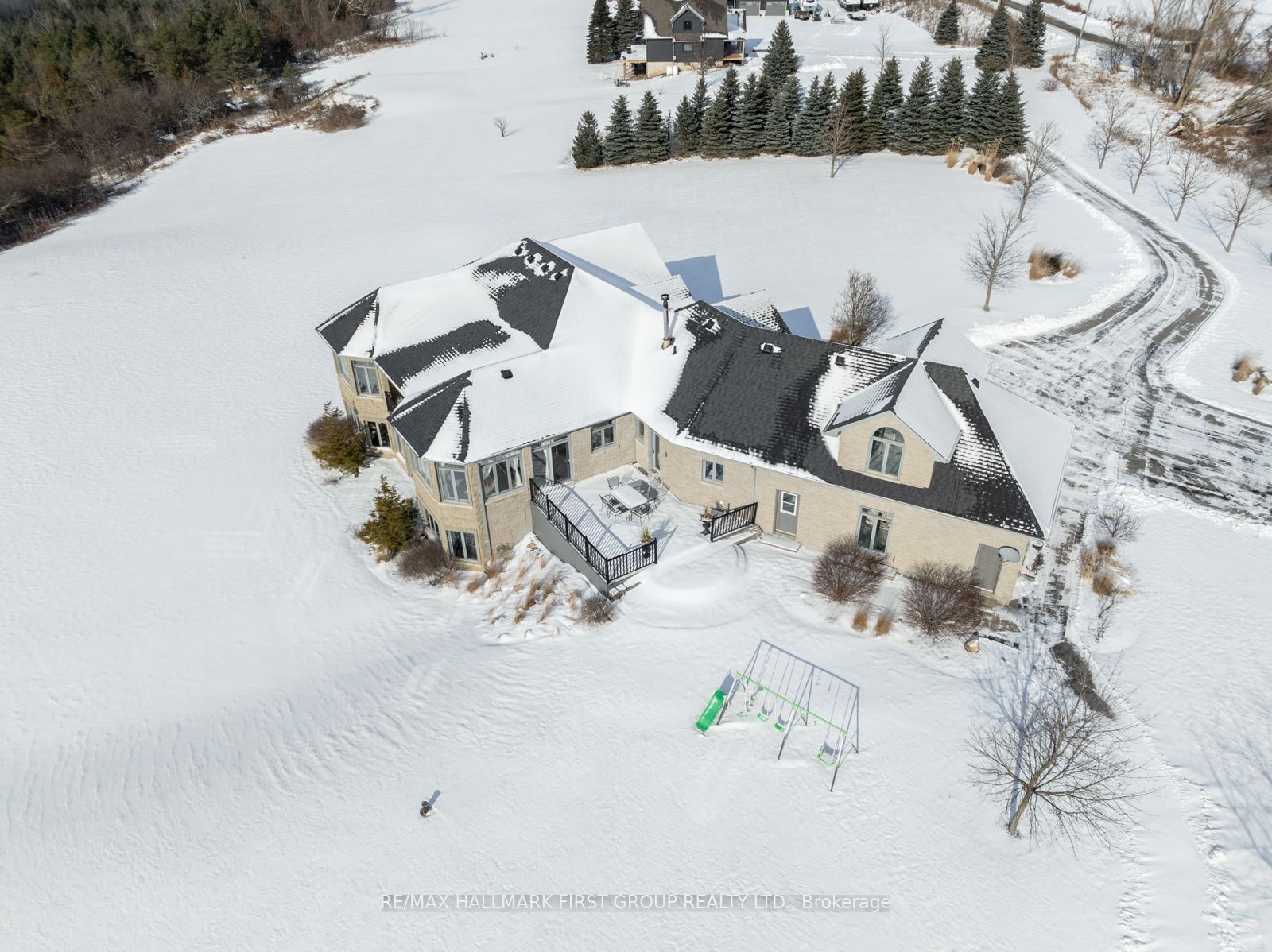 7472 Aked Road