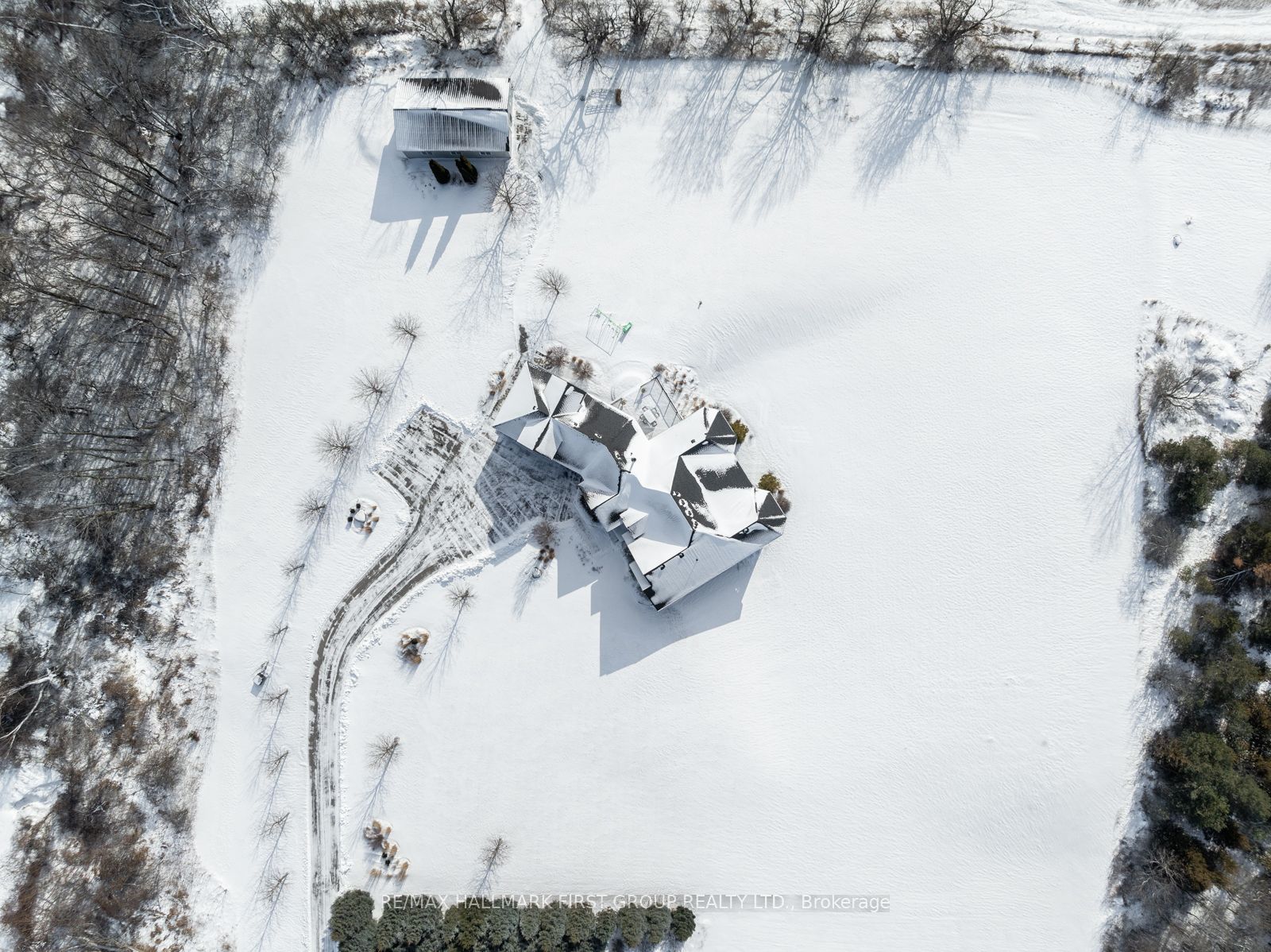 7472 Aked Road