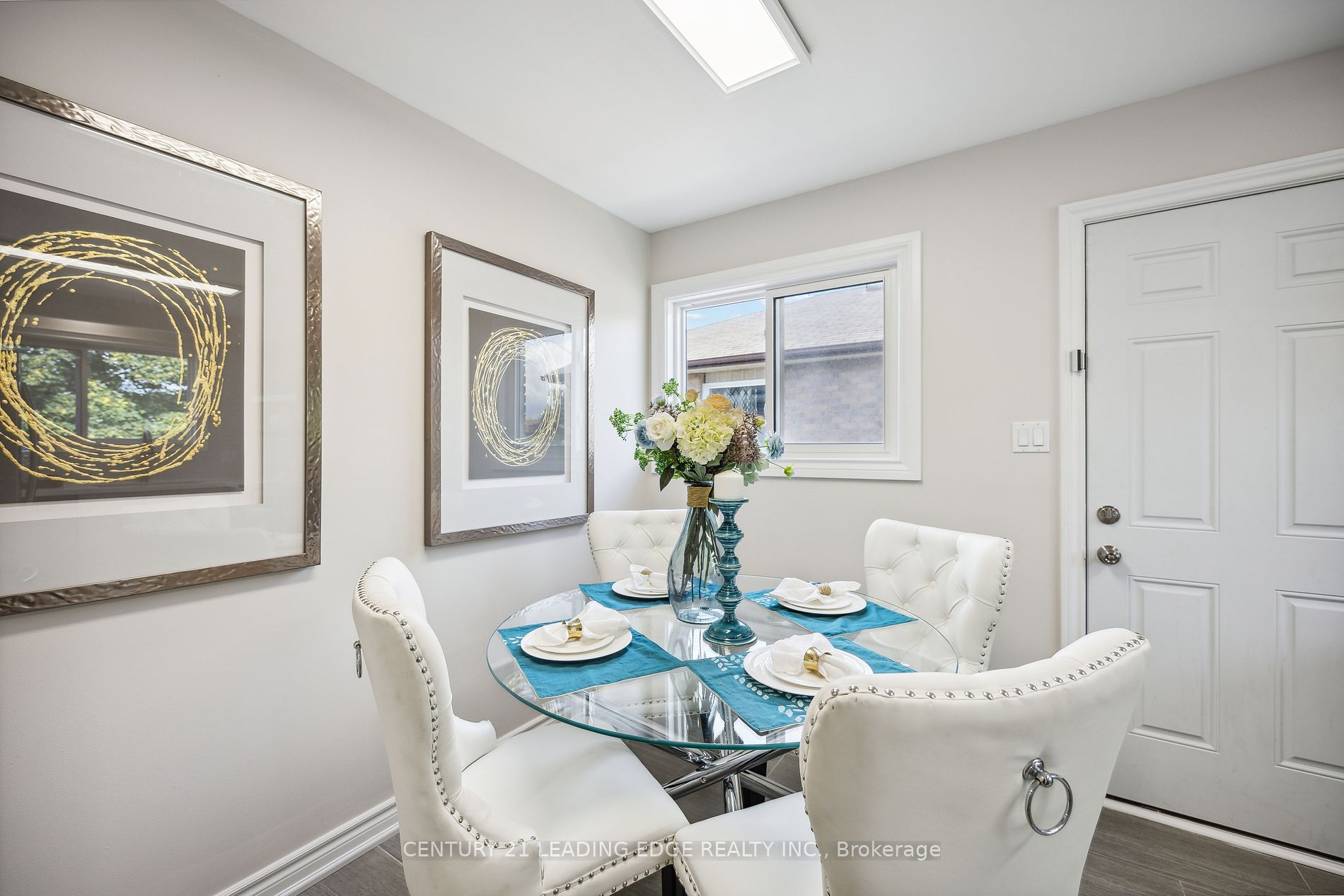 961 Roundelay Drive