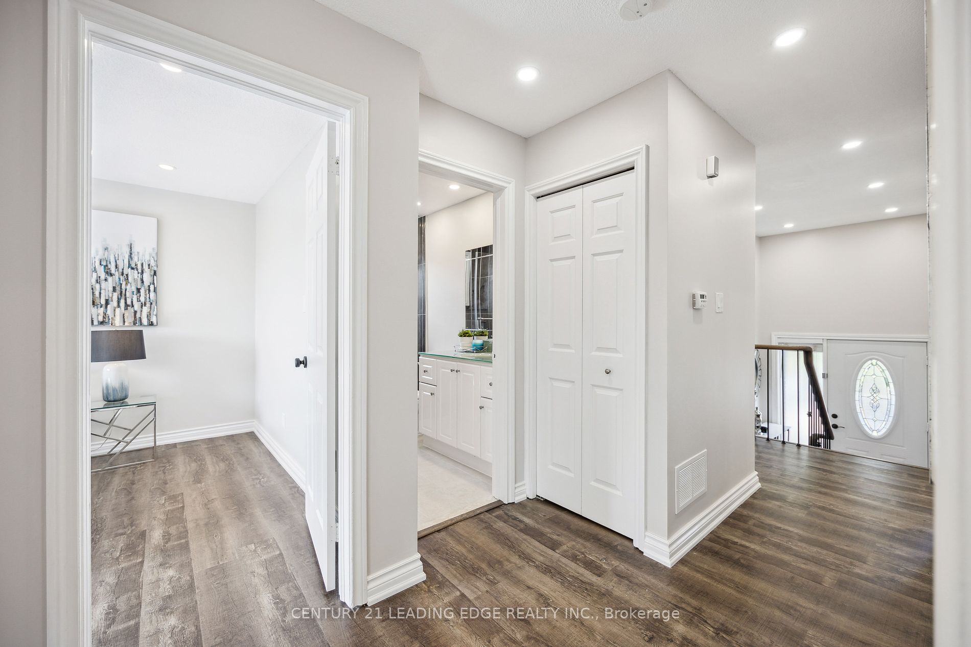 961 Roundelay Drive