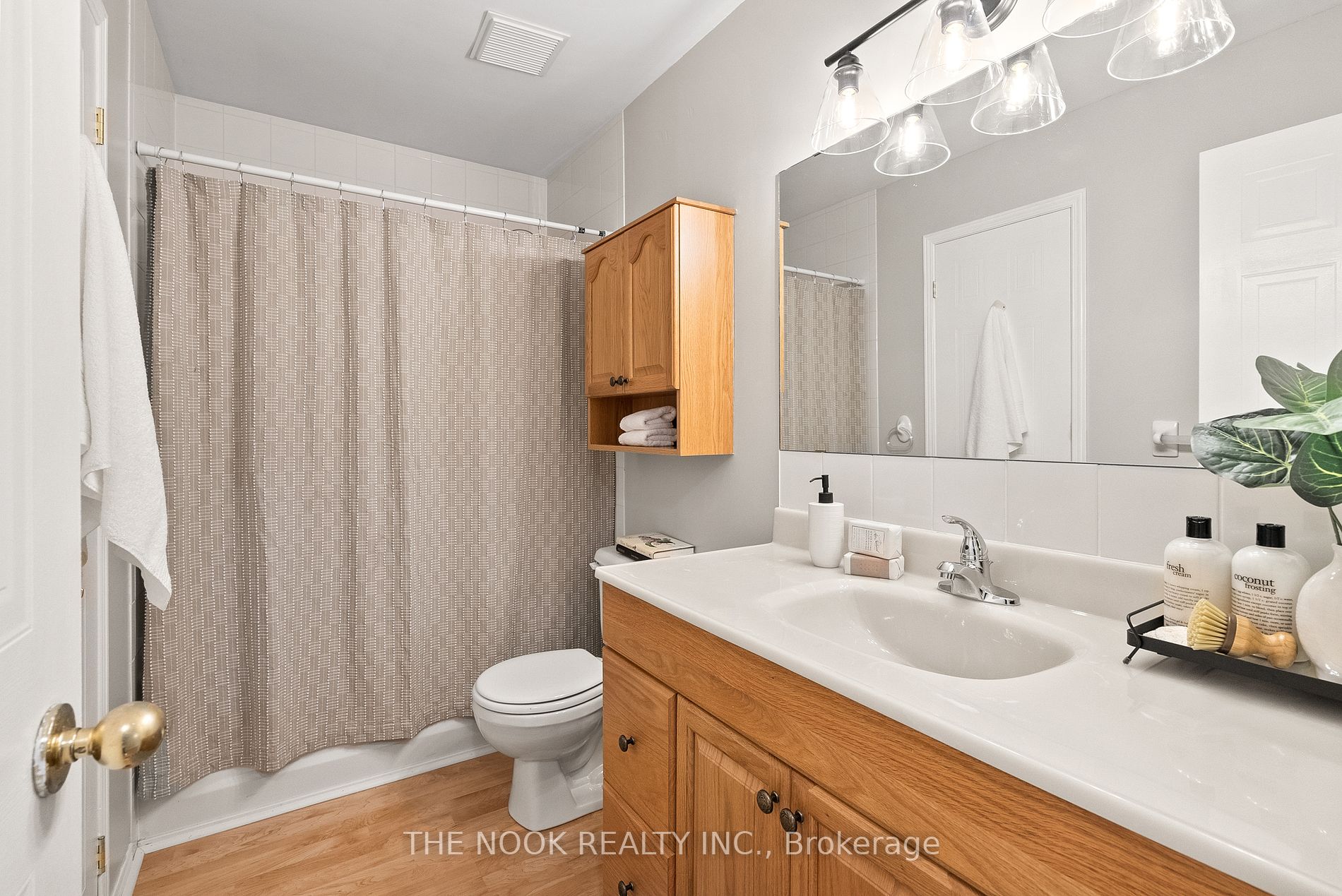 100 Mcfeeters Cres