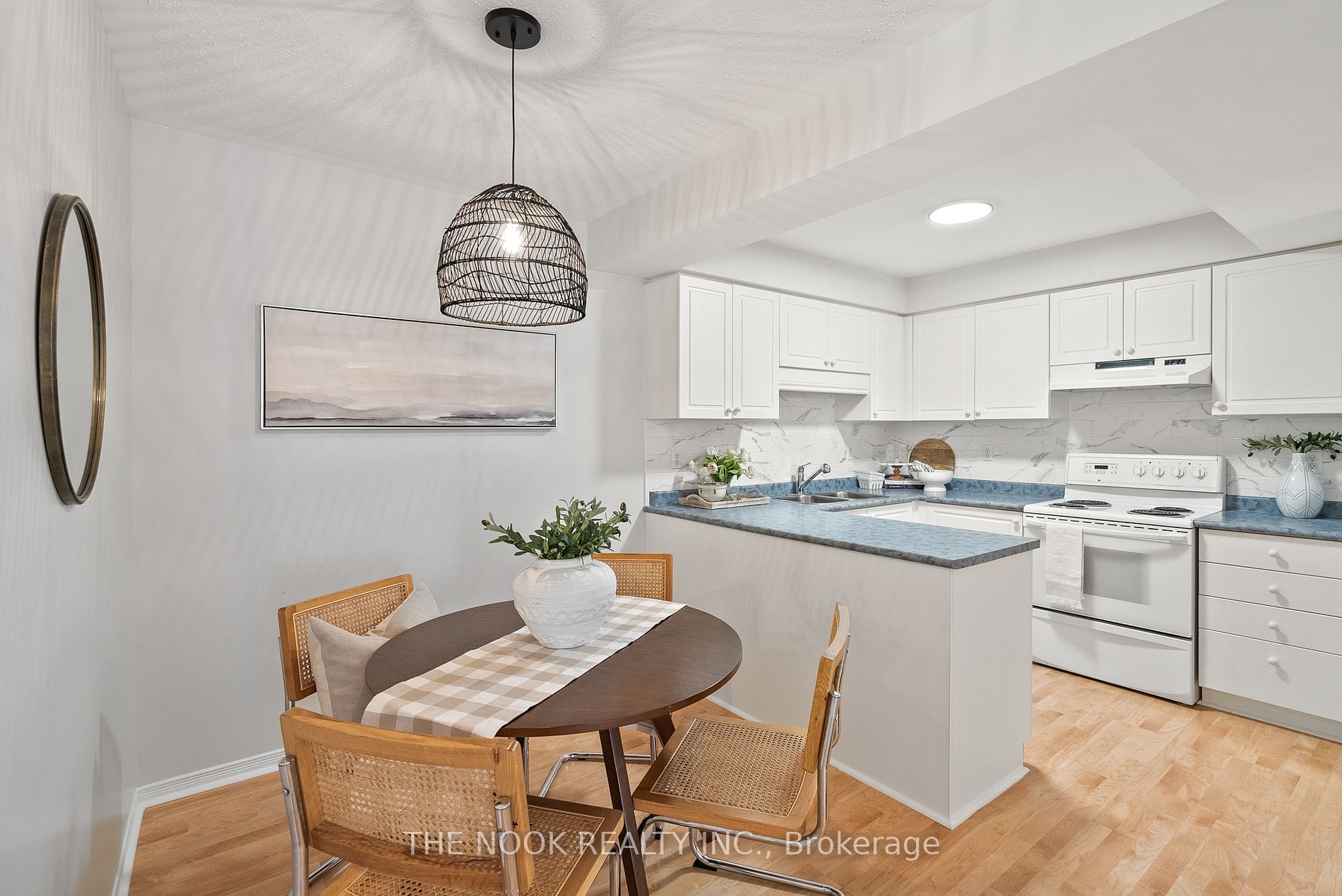 100 Mcfeeters Cres