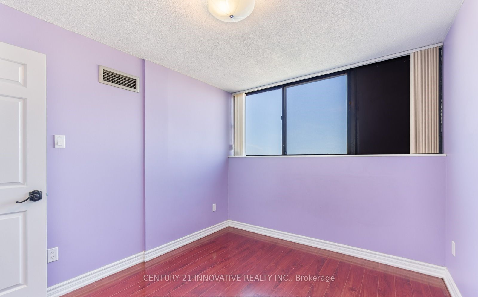 10 Tapscott Road, #1207
