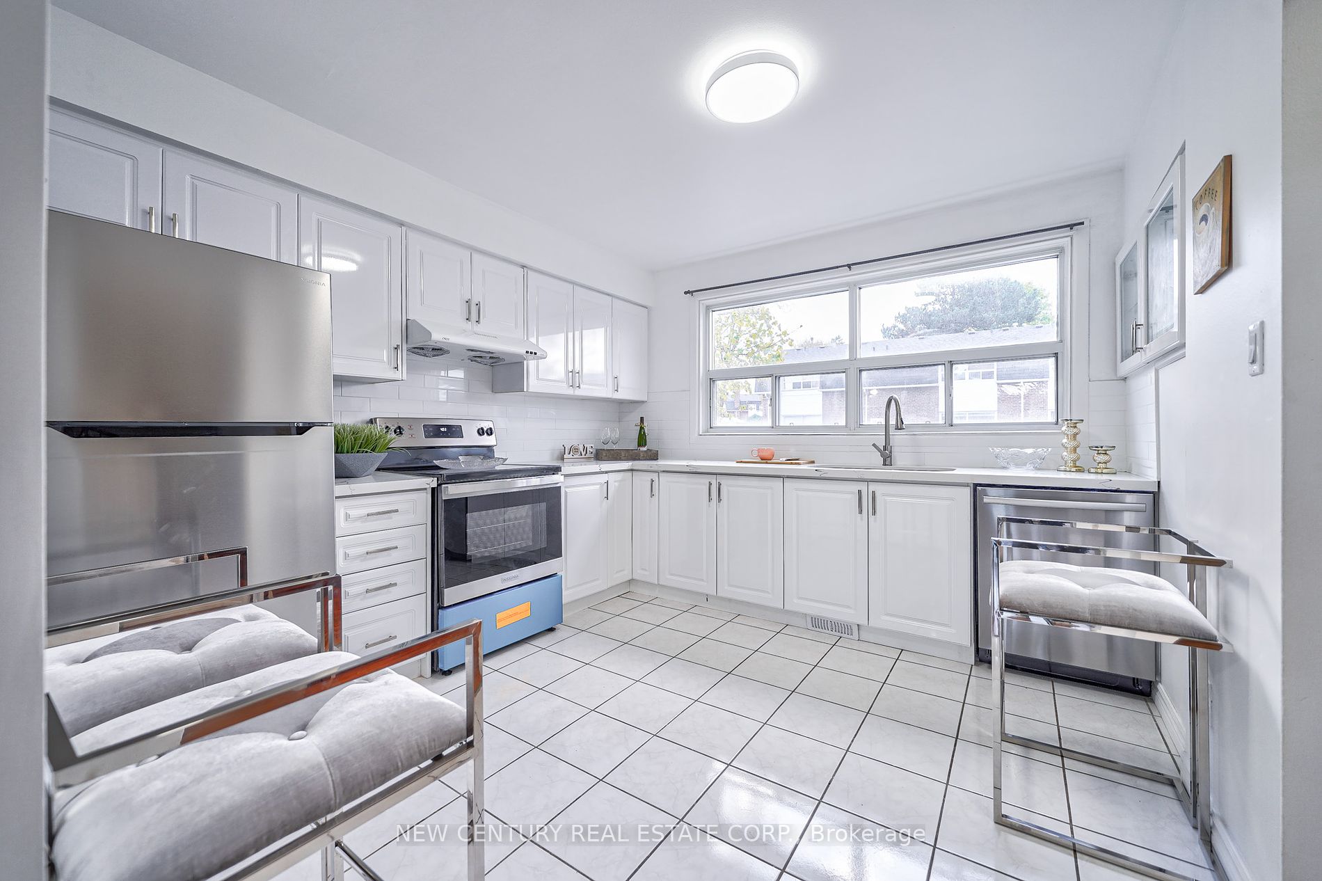 92 Trailridge Crescent, #63