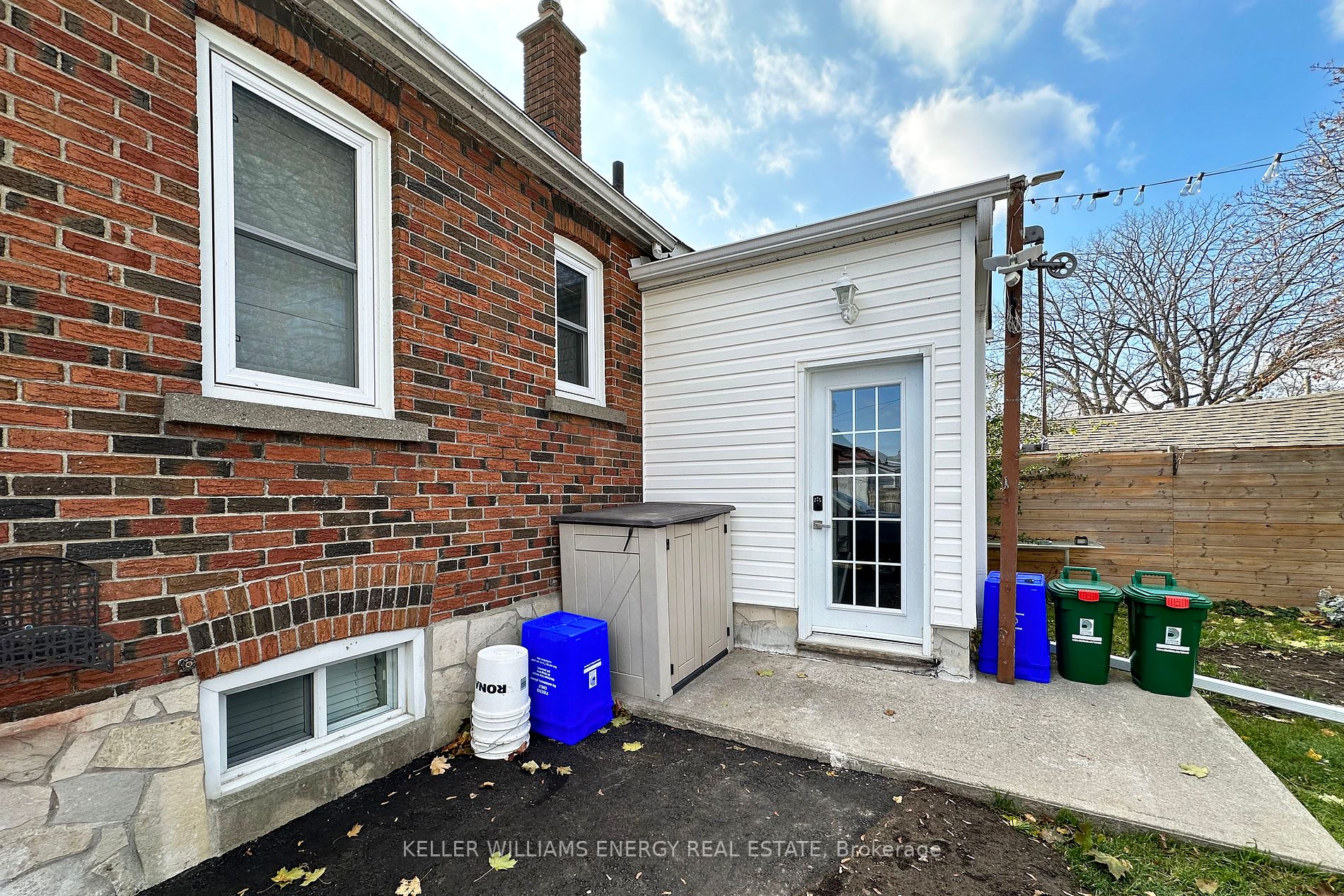 356 Gliddon Ave, #Lower