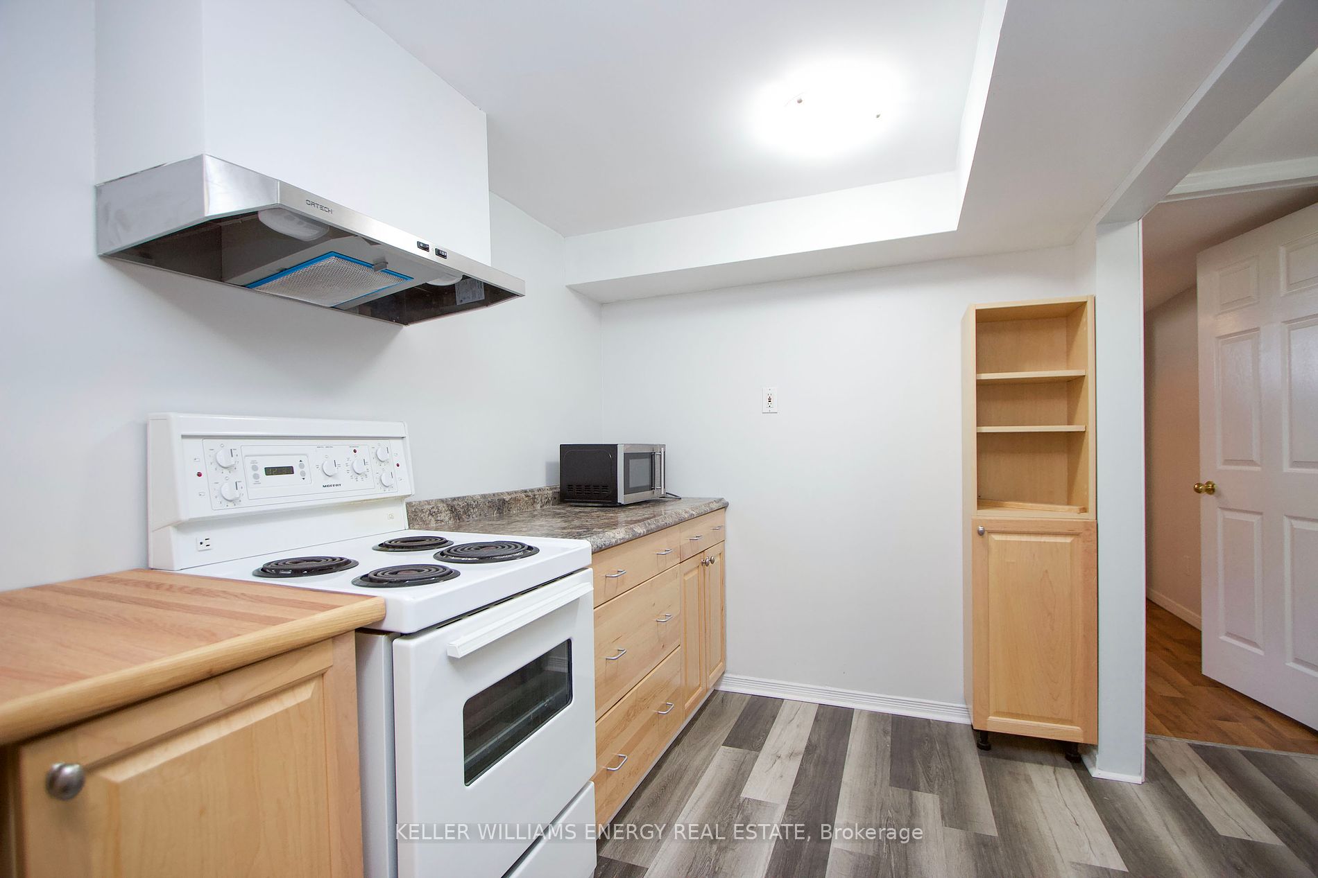 356 Gliddon Ave, #Lower