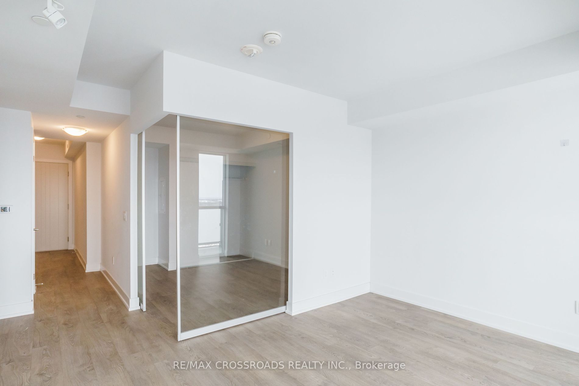 2550 Simcoe Street N, #1501