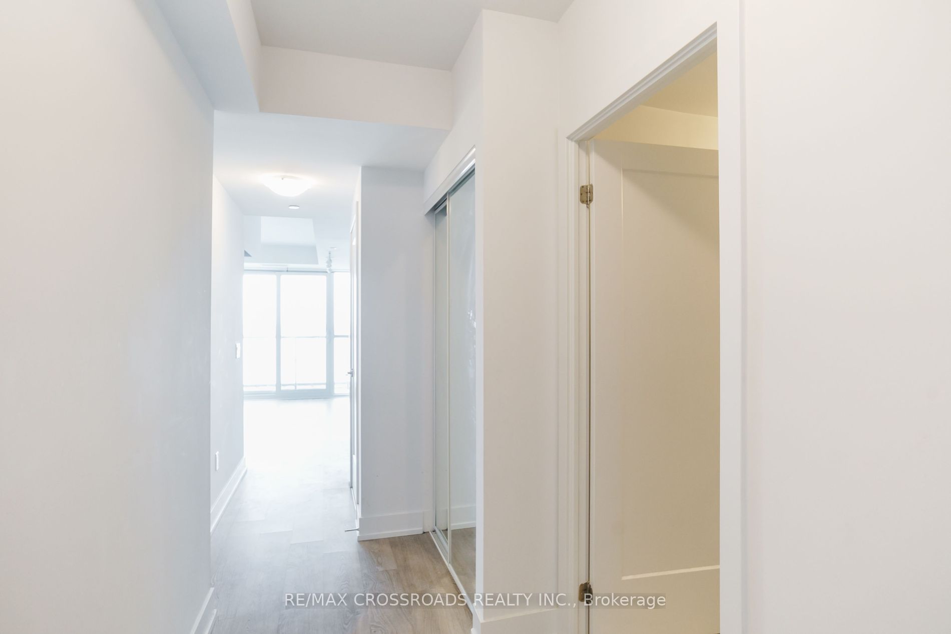2550 Simcoe Street N, #1501