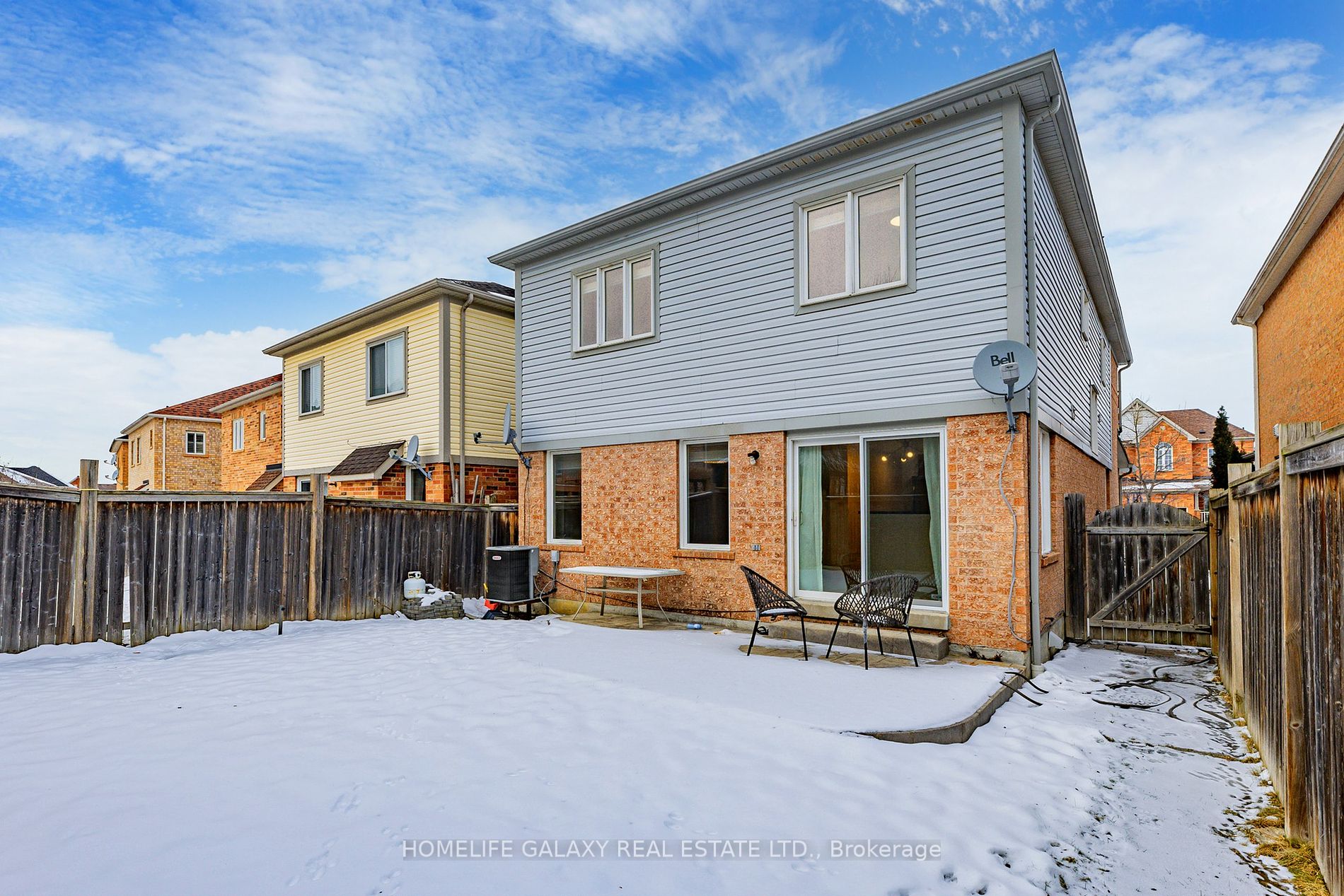 19 Thackery Dr