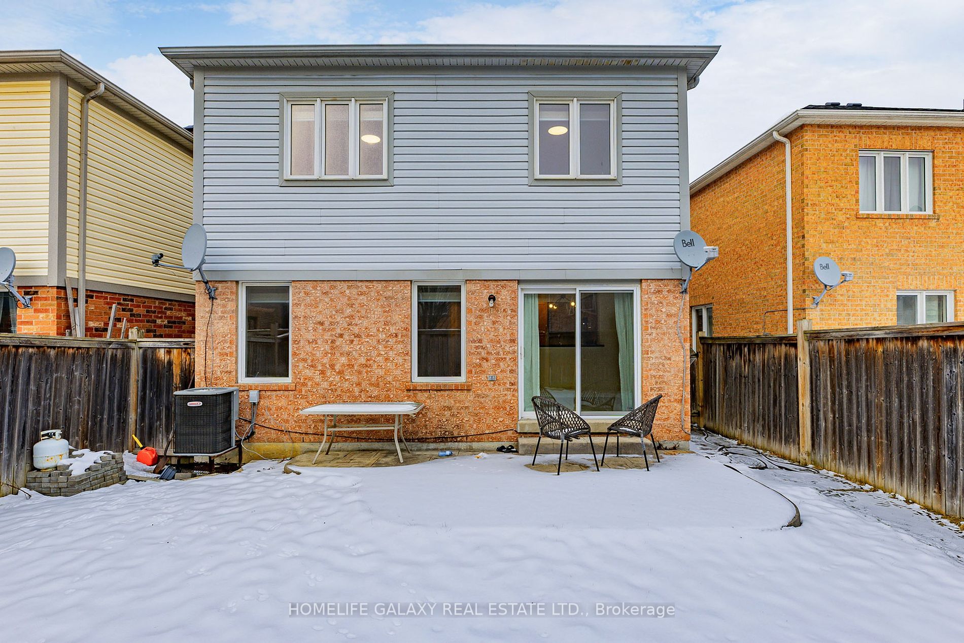 19 Thackery Dr