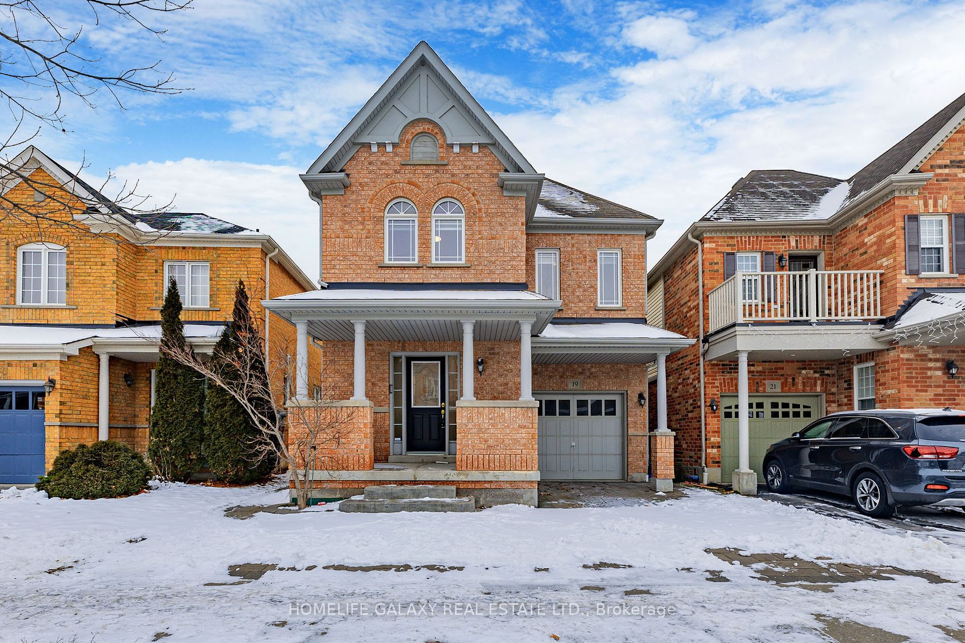 19 Thackery Dr