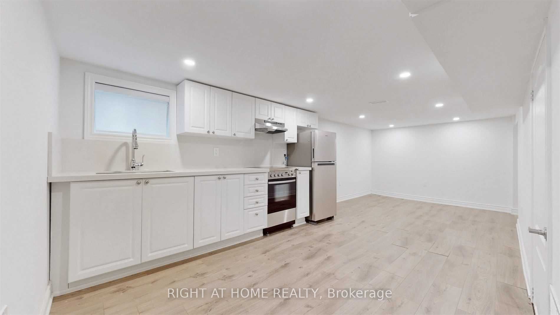 8 Airley Crescent #Bsmt
