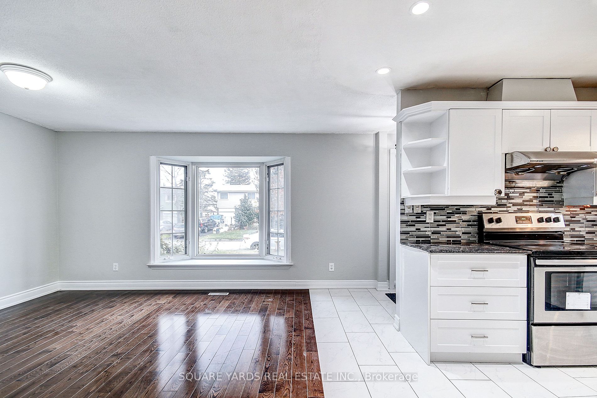 14 Agate Rd