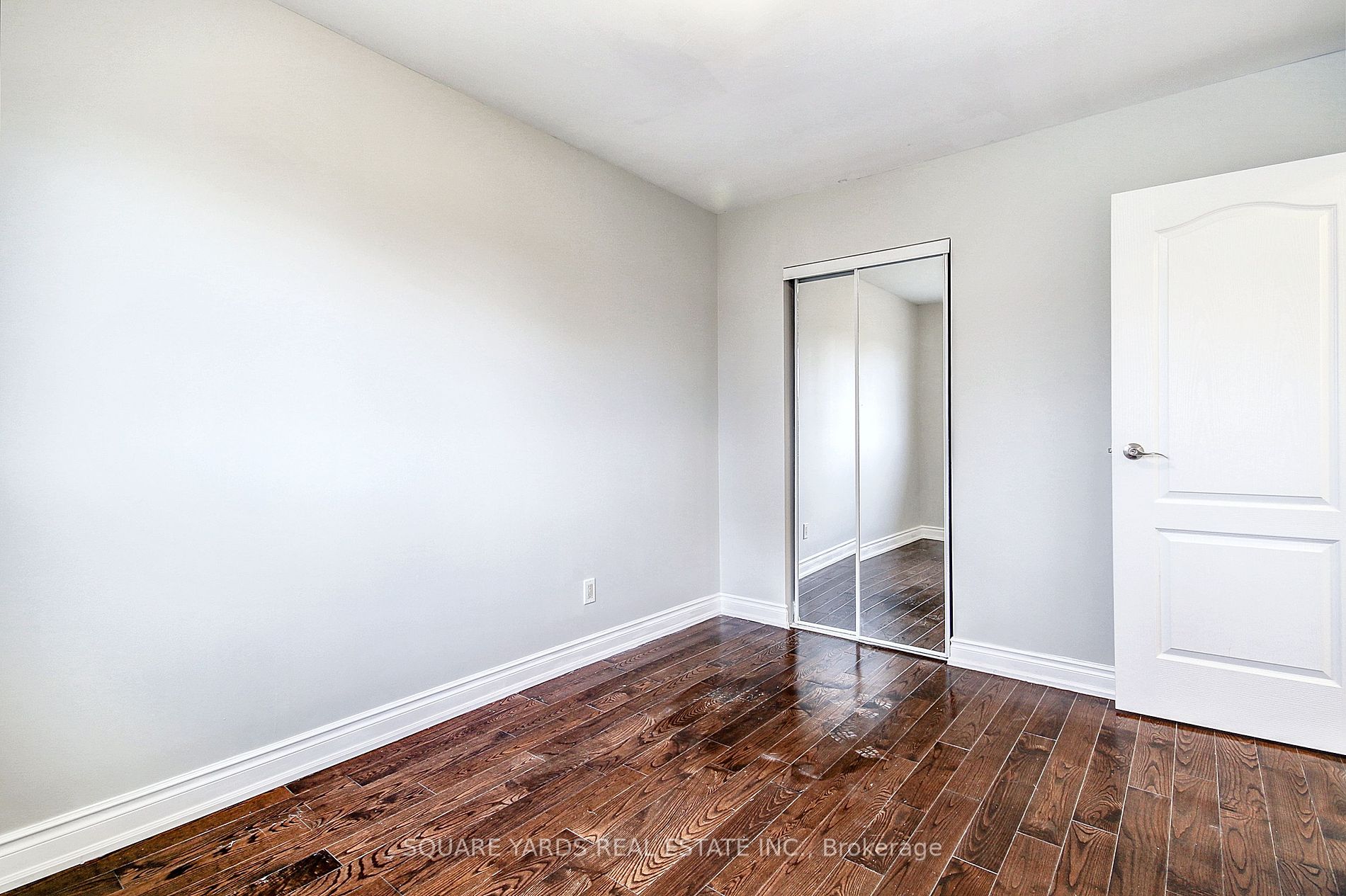 14 Agate Rd