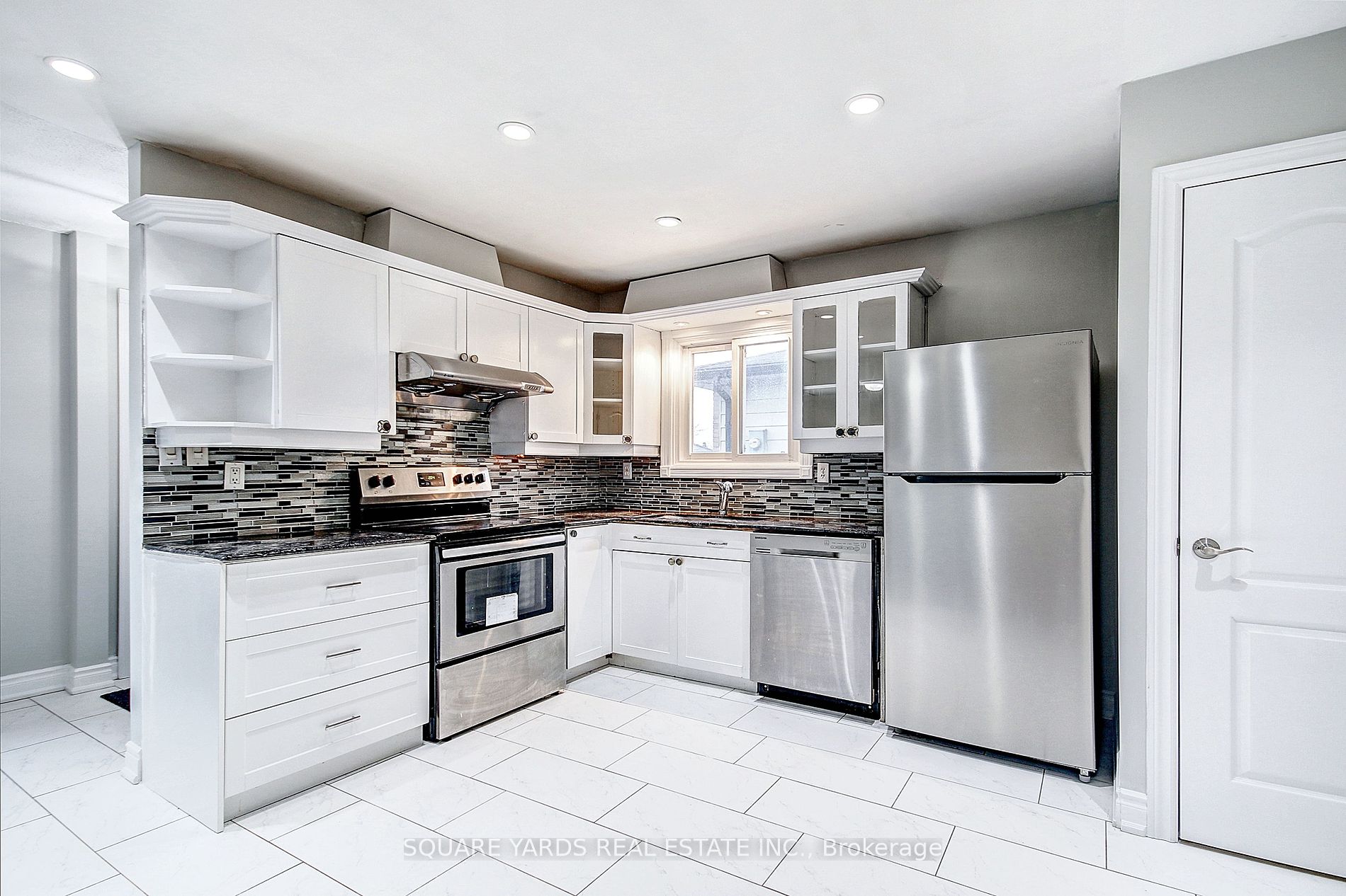 14 Agate Rd