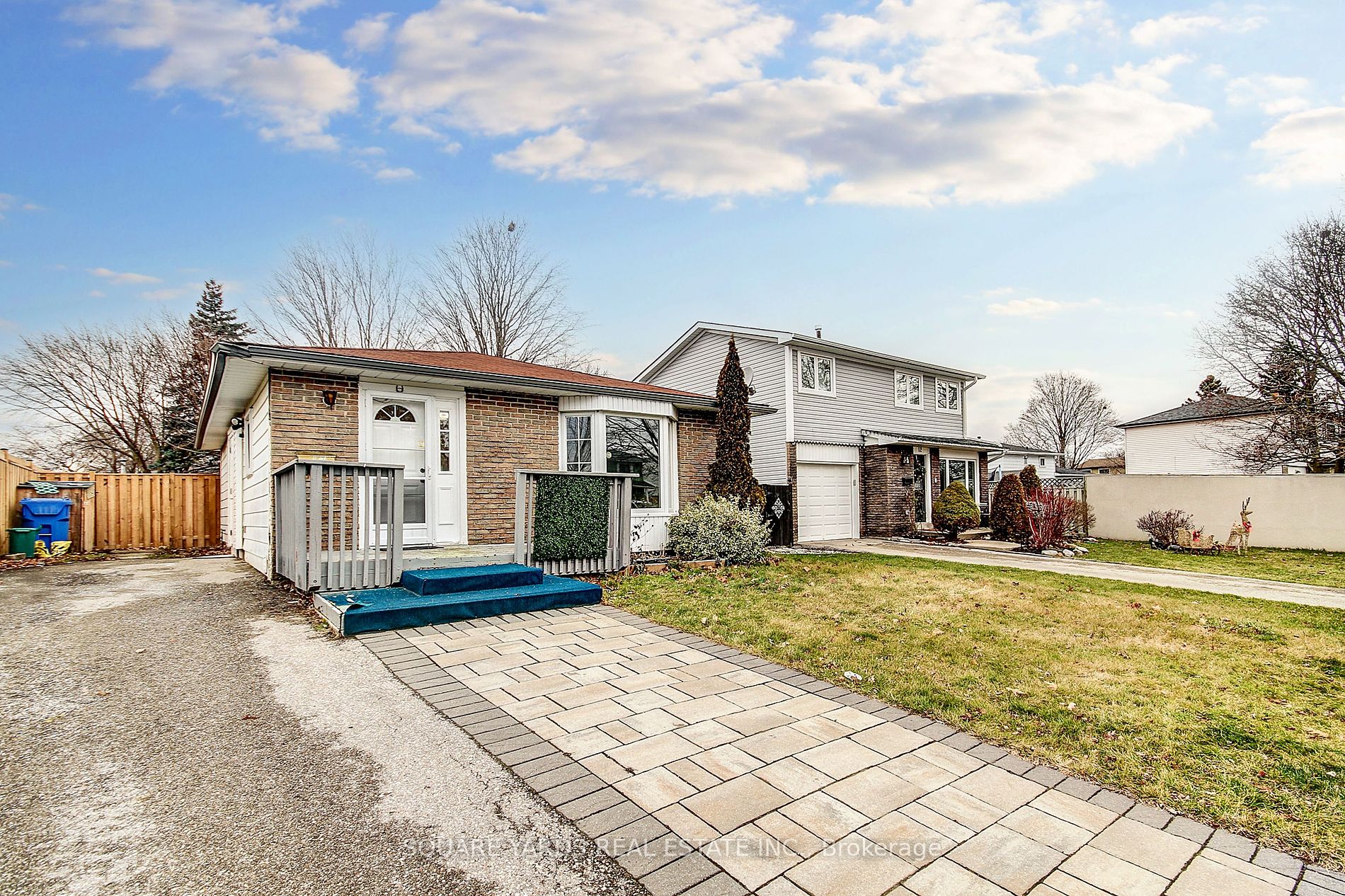 14 Agate Rd