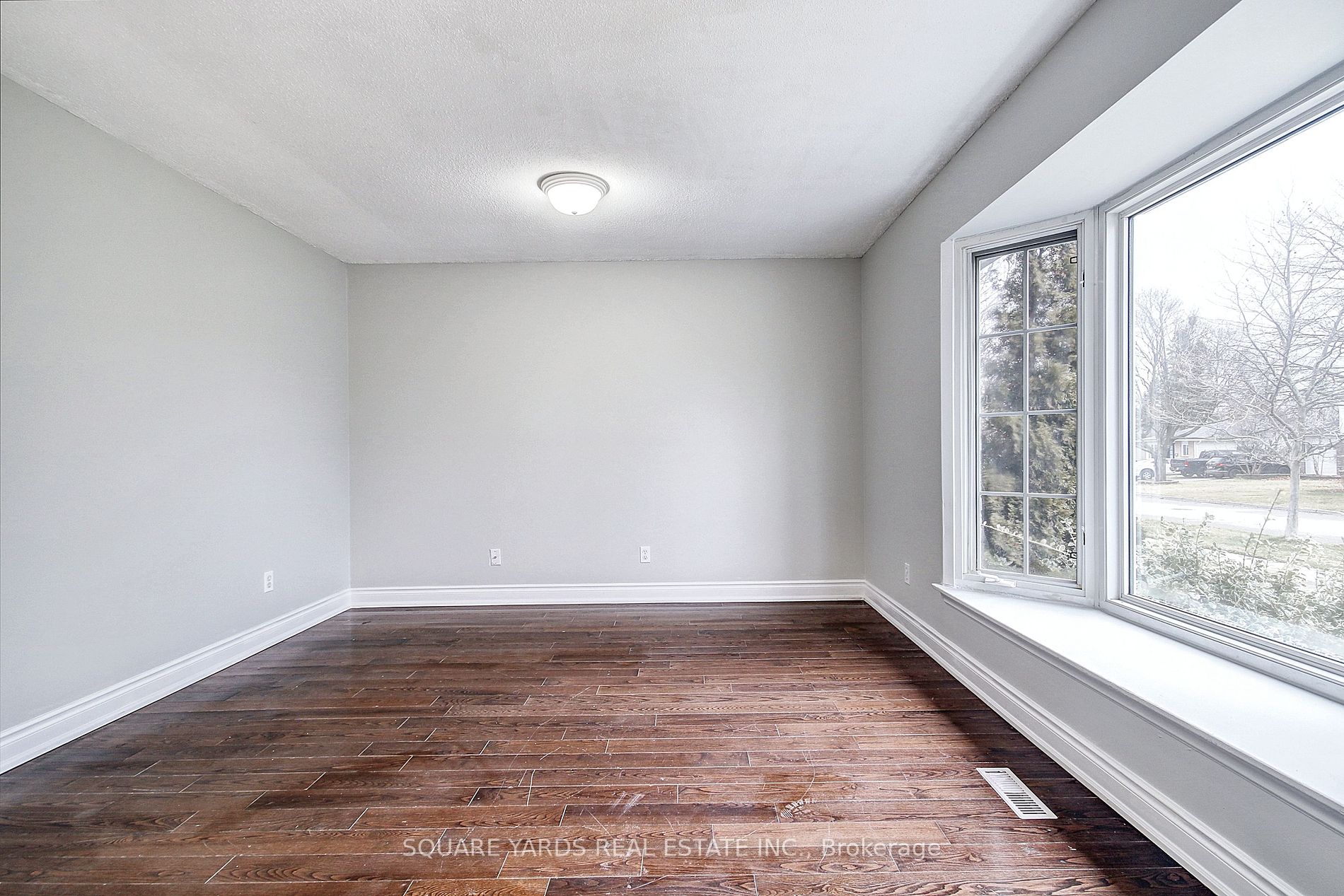 14 Agate Rd
