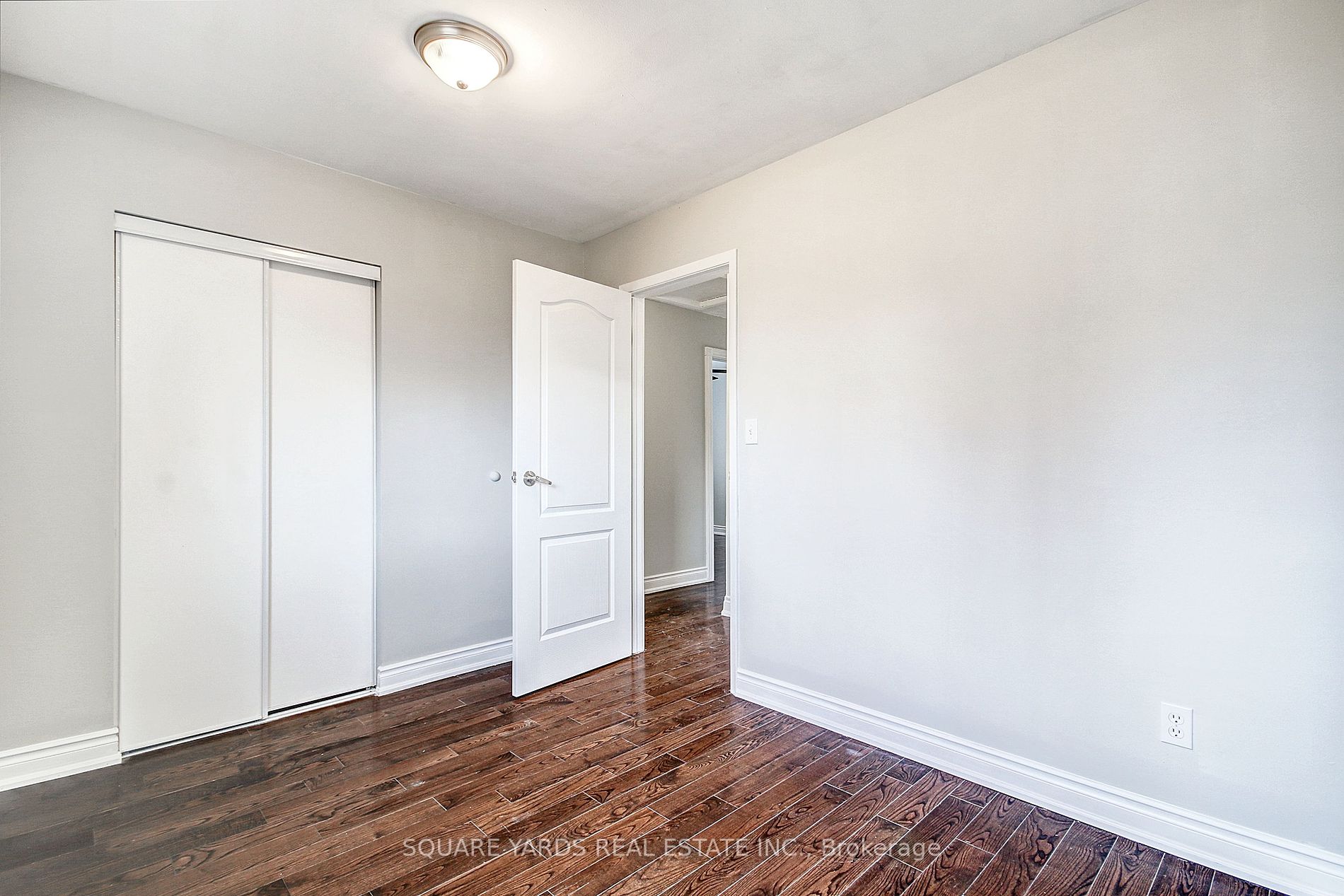 14 Agate Rd