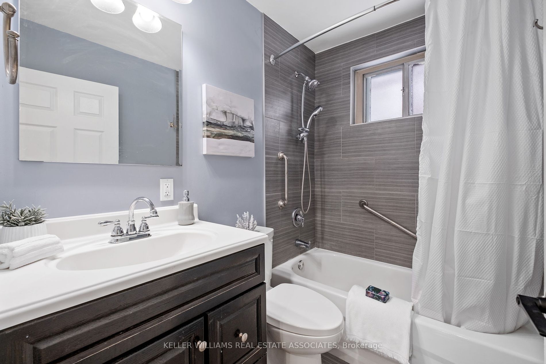 916 Greenwood Cres