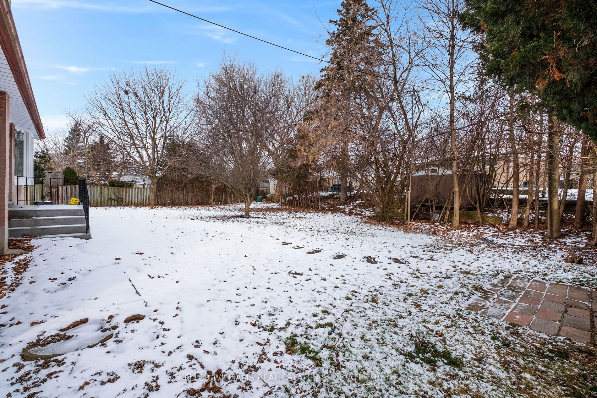 916 Greenwood Cres