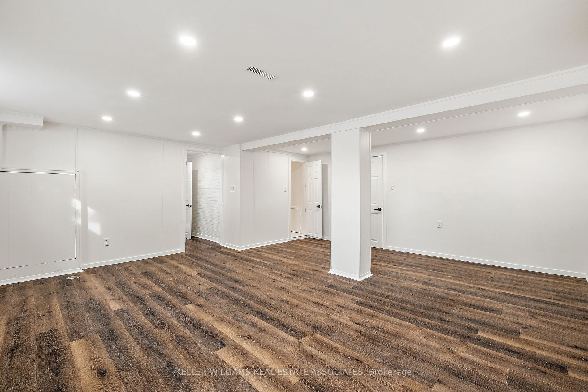 916 Greenwood Cres