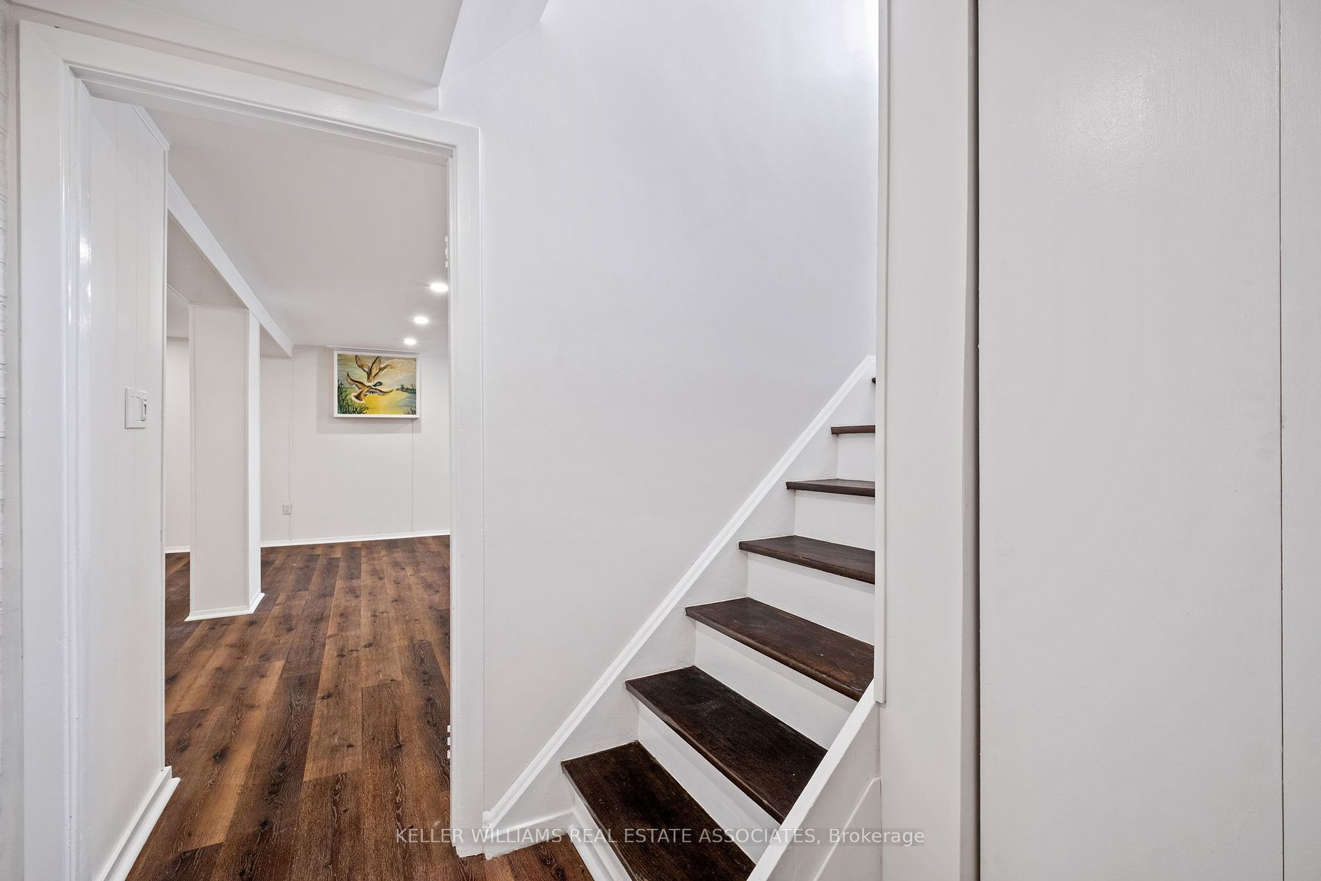 916 Greenwood Cres