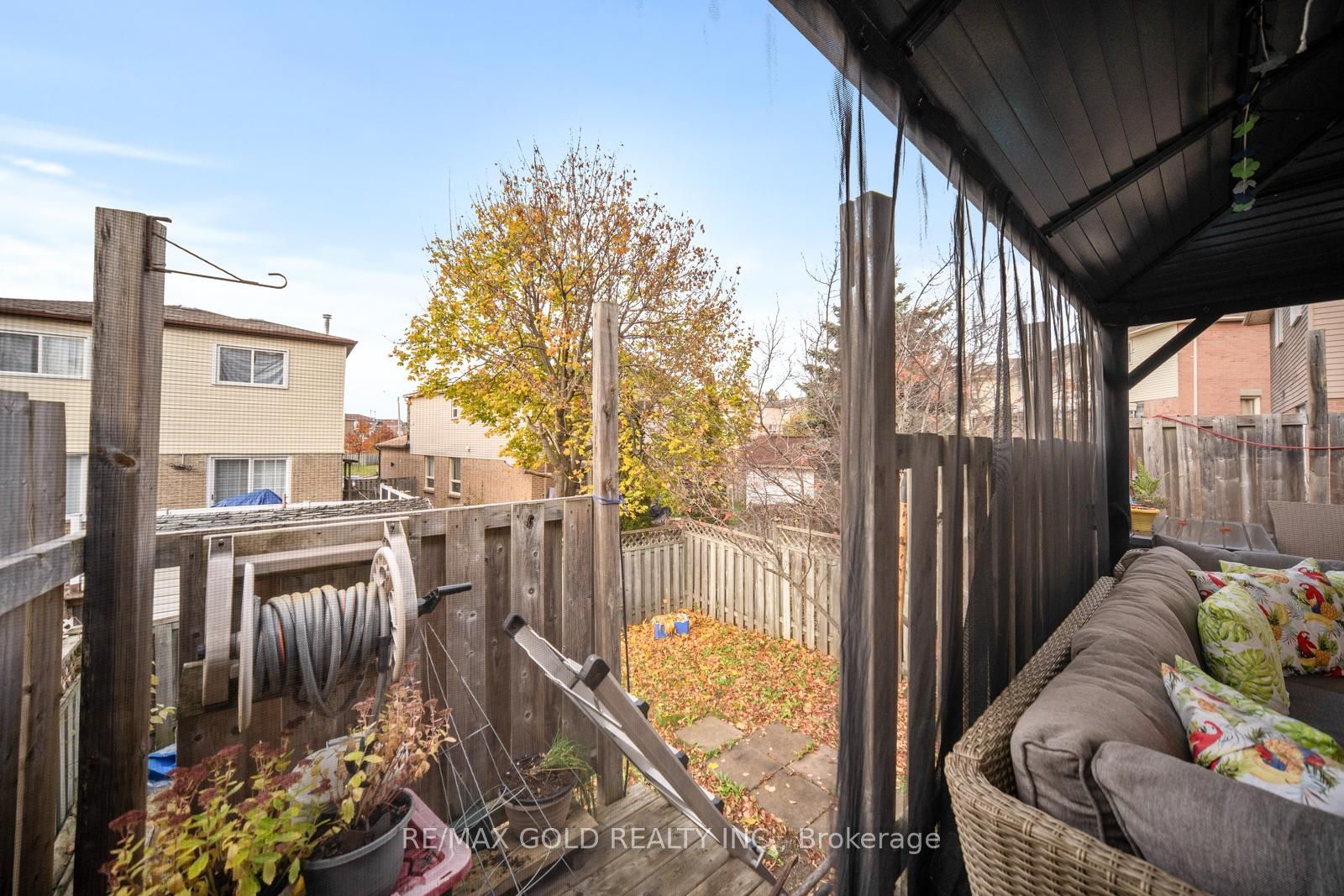 82 Wright Cres