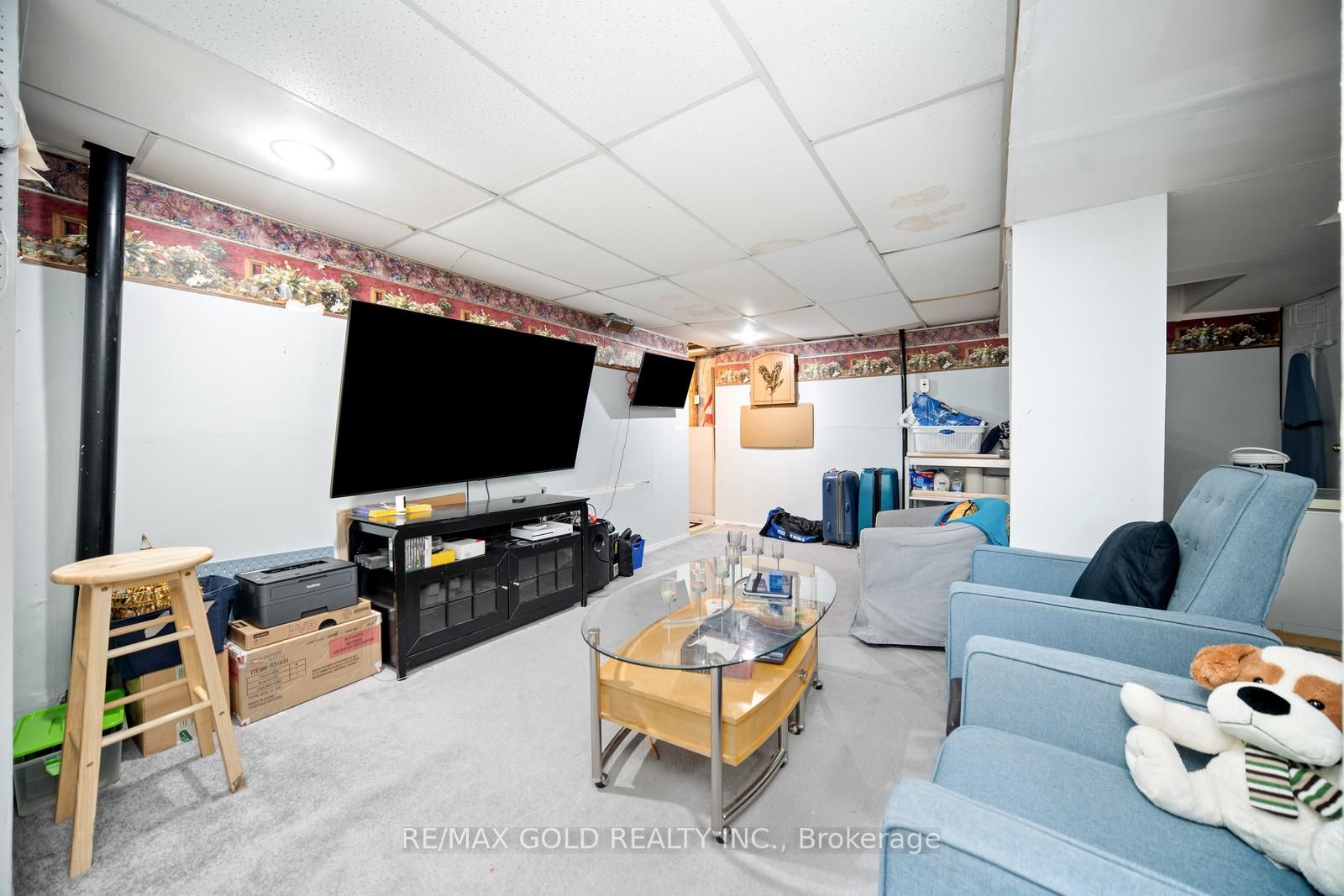 82 Wright Cres