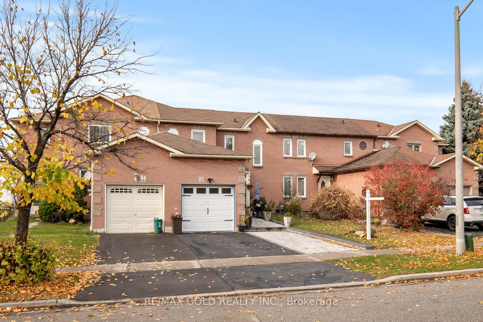 82 Wright Cres