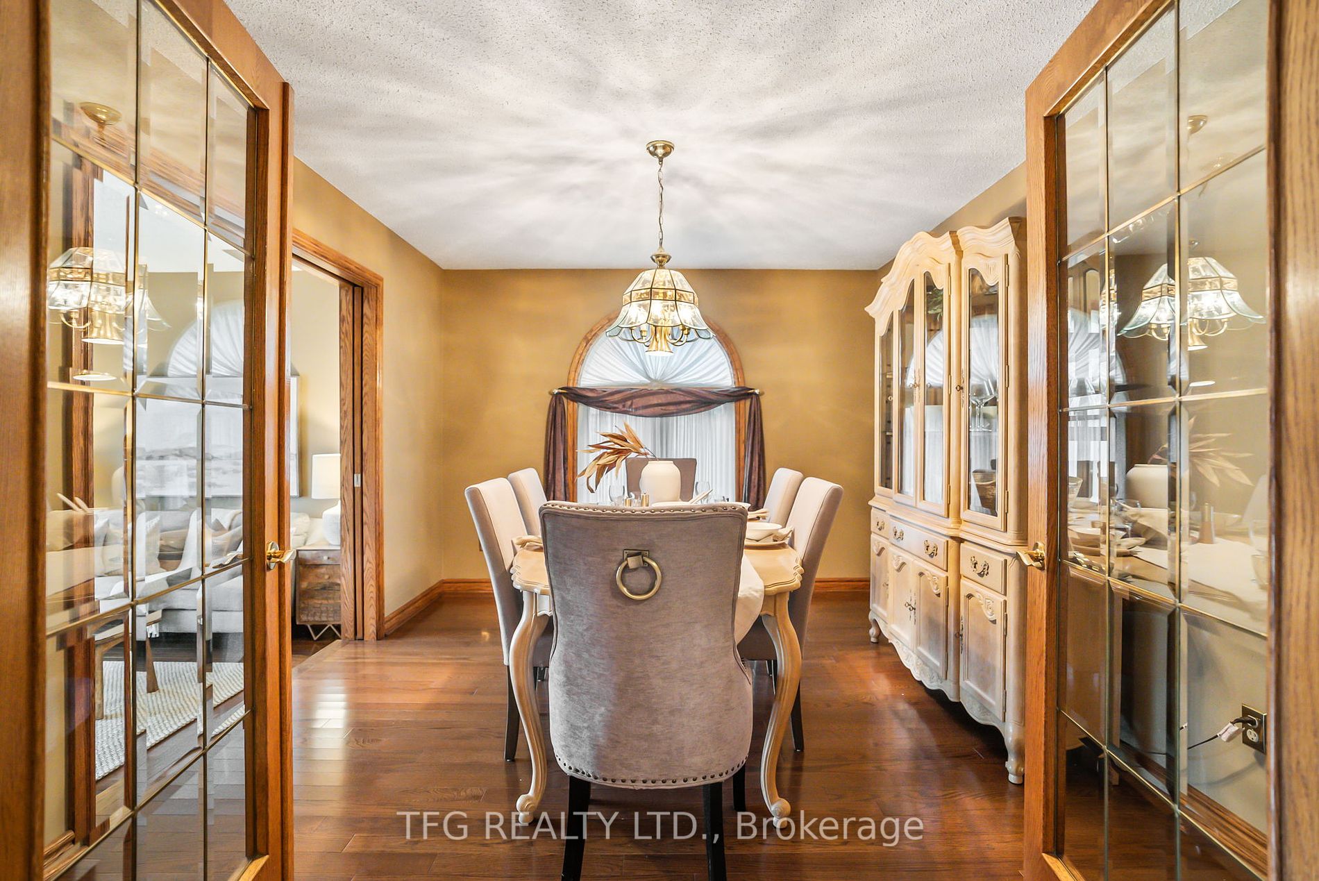 23 Kingswood Dr