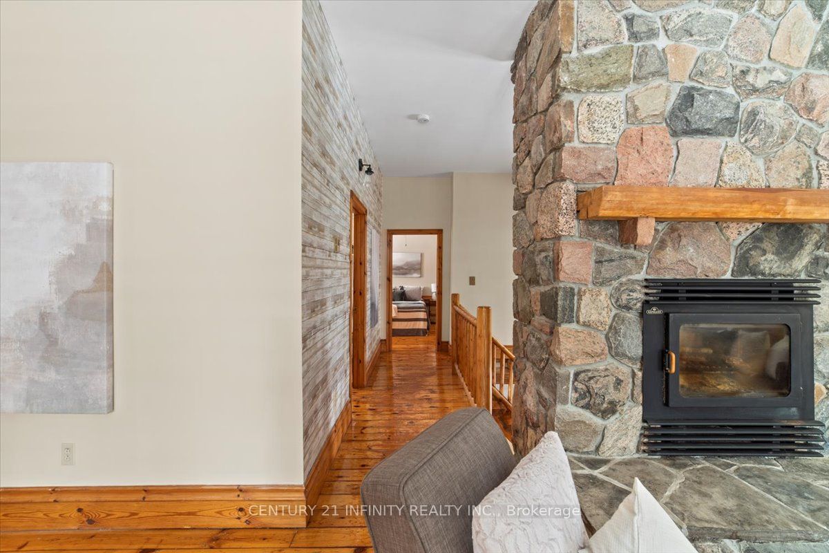 2296 Boundary Road