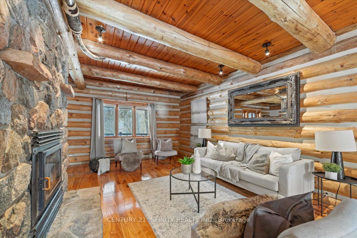 2296 Boundary Road
