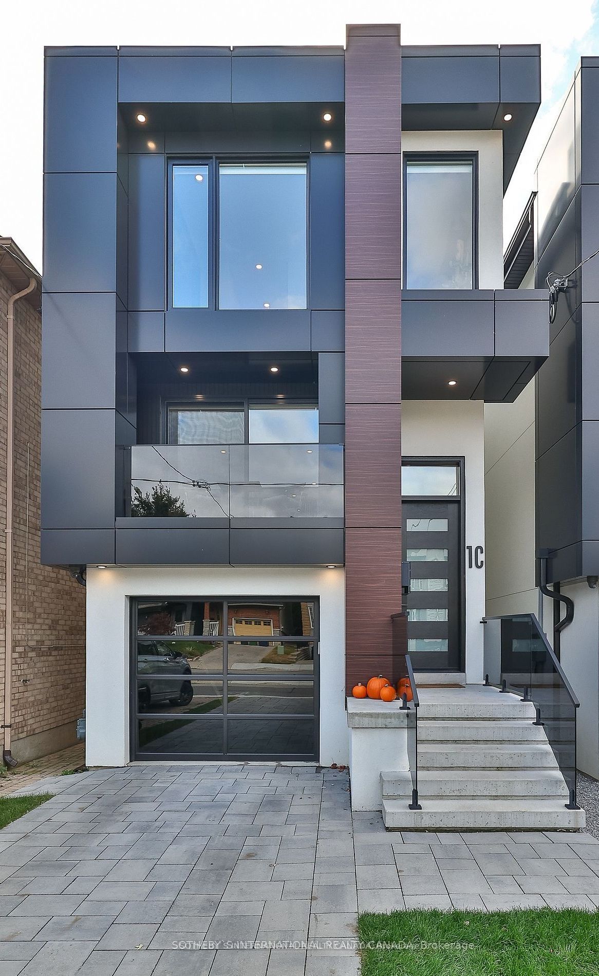 1C Holborne Ave