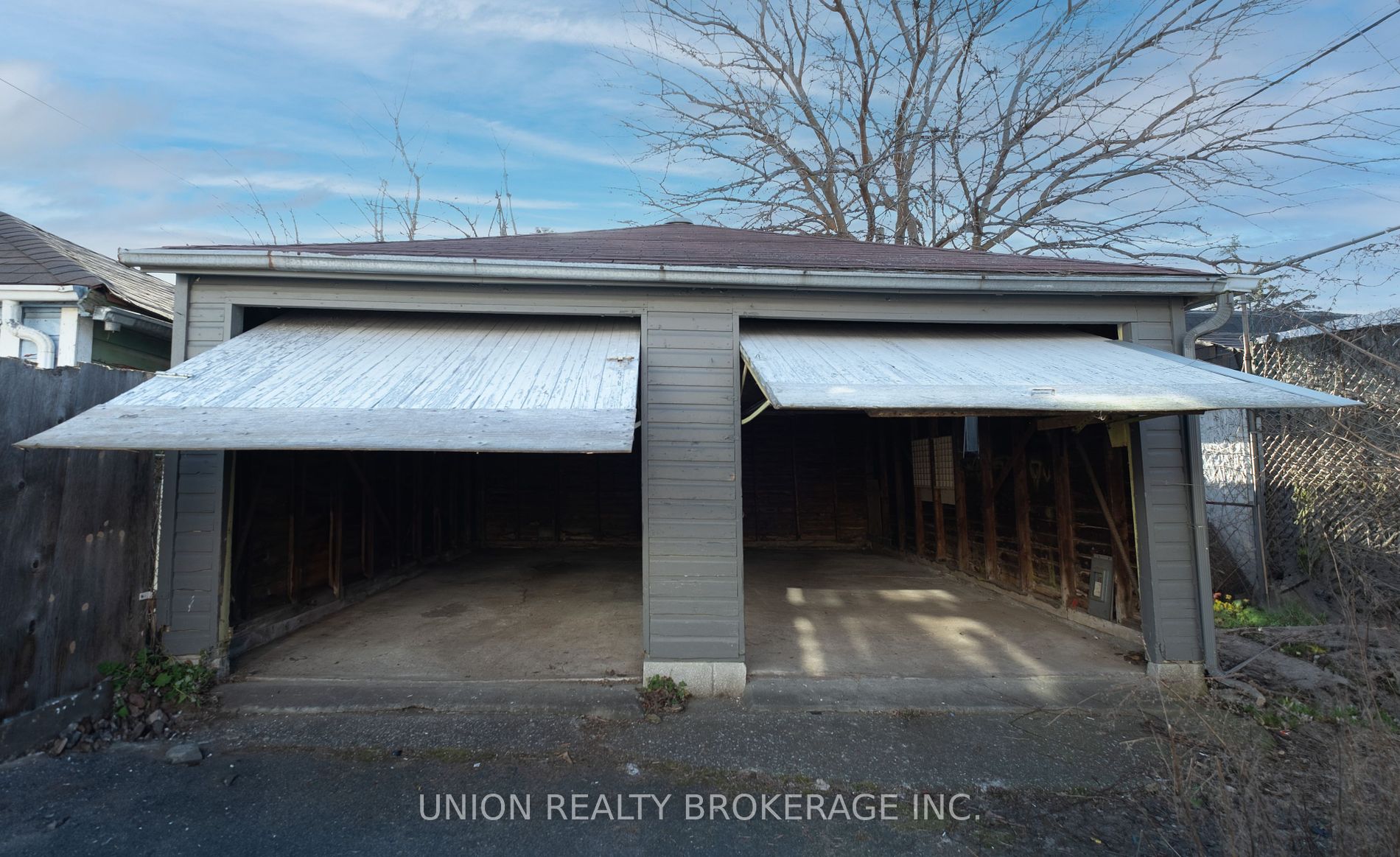 163 Wolverleigh Boulevard #Garage