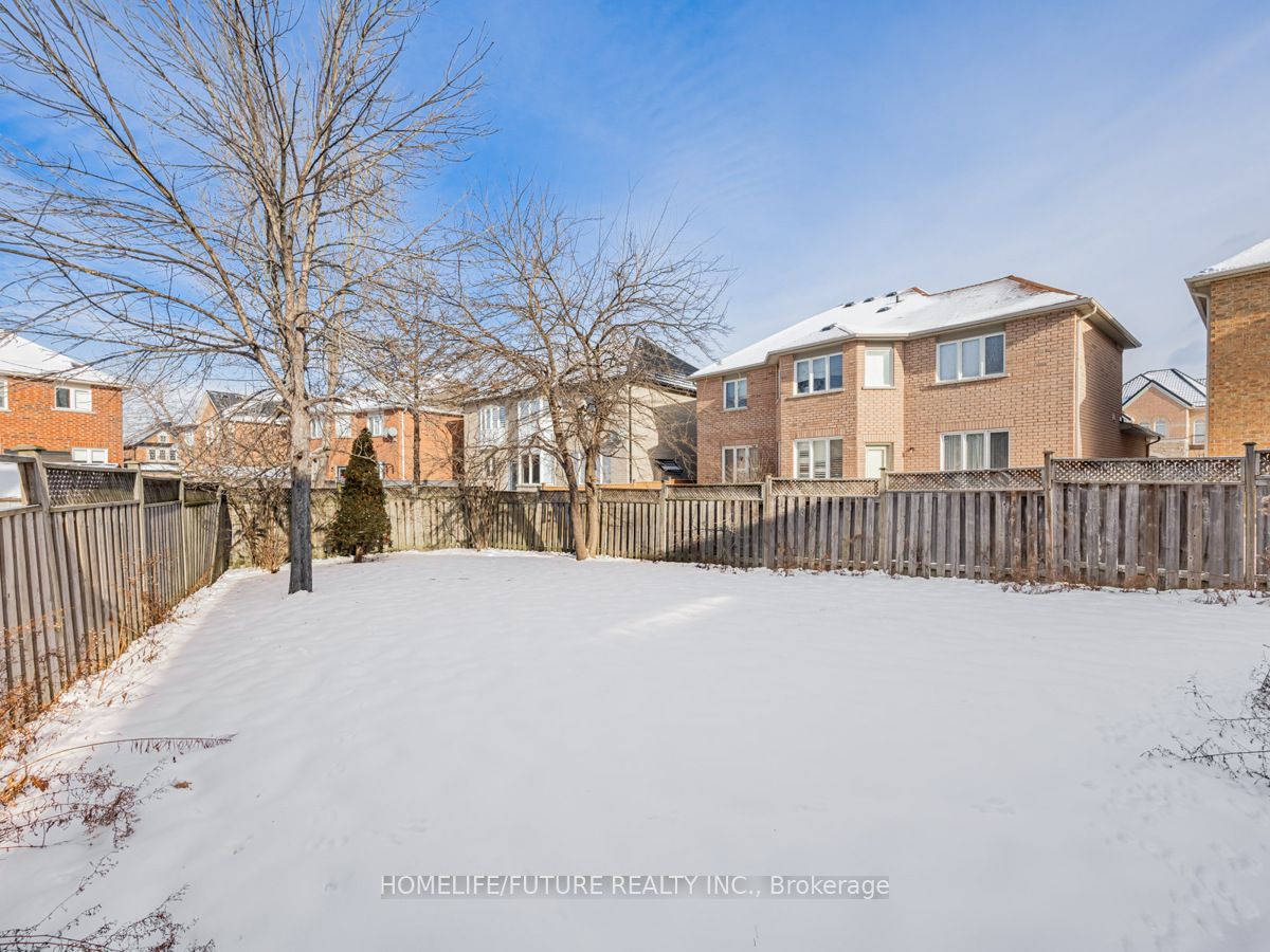 32 Grapevine Circle