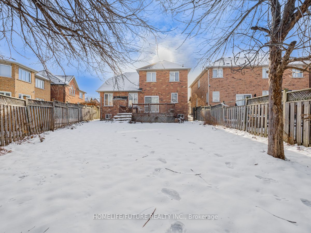 32 Grapevine Circle