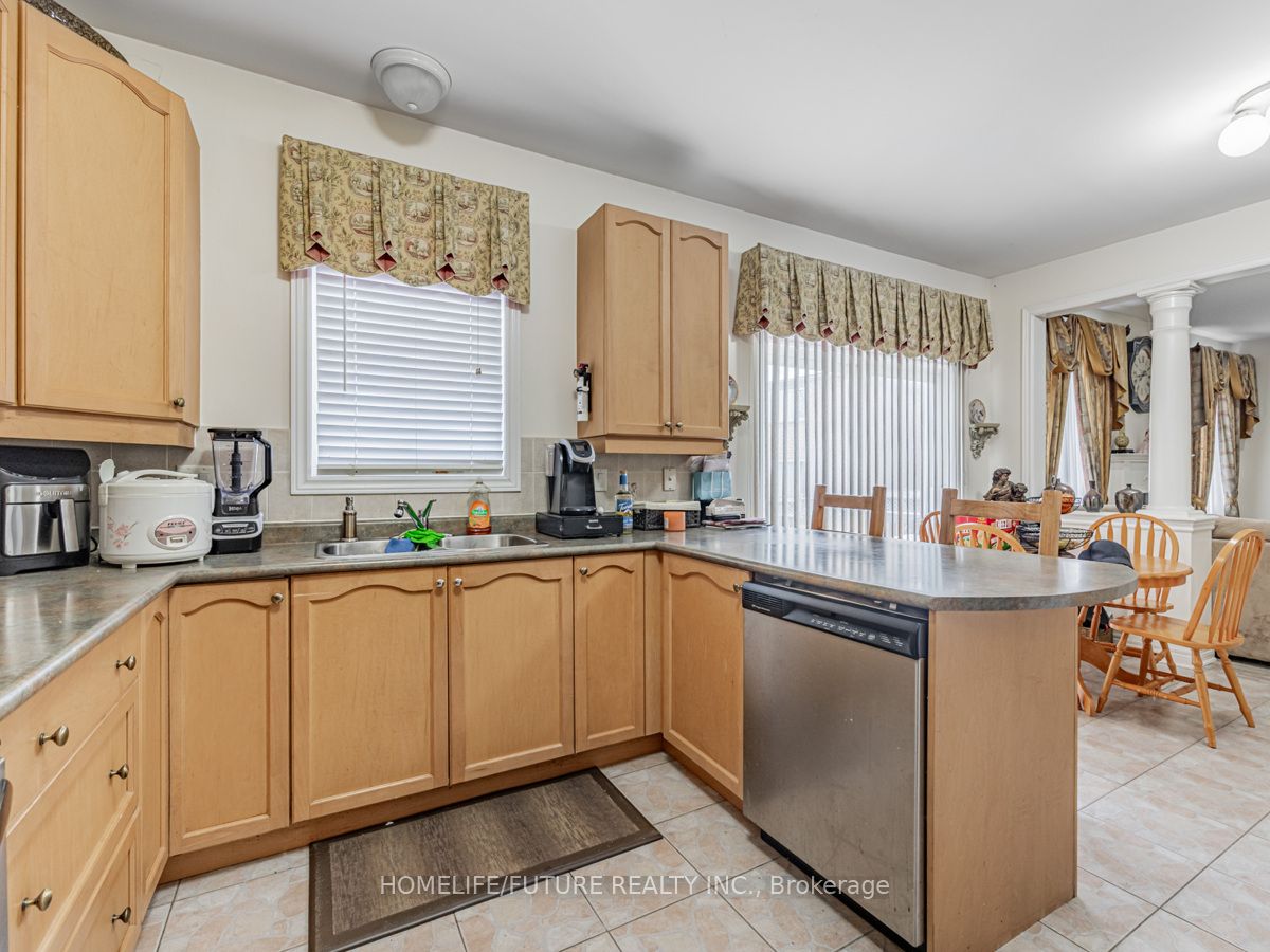 32 Grapevine Circle