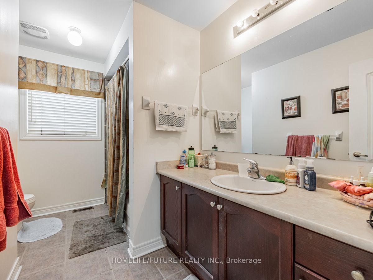 32 Grapevine Circle