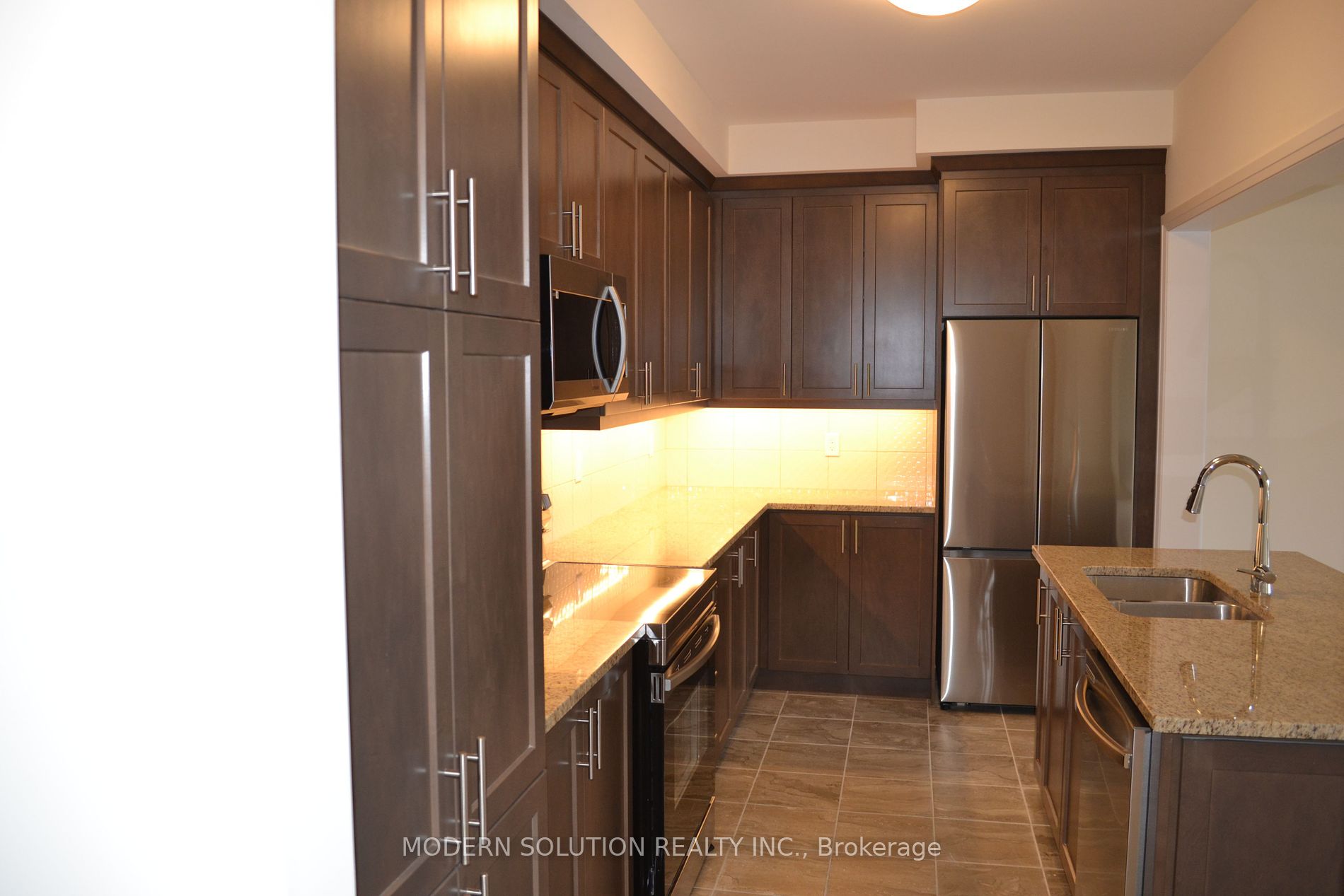 1480 Altona Road, #06