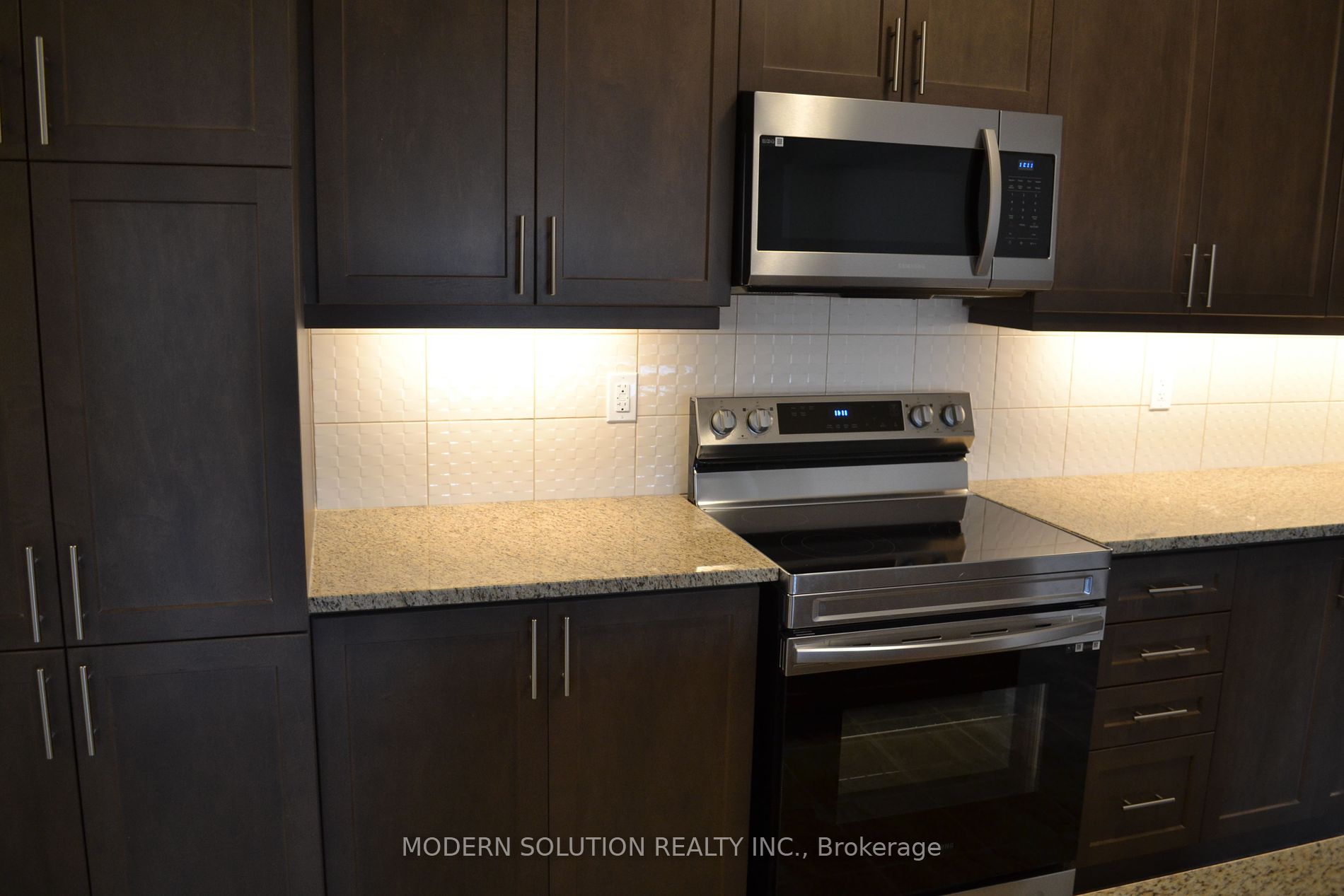 1480 Altona Road, #06