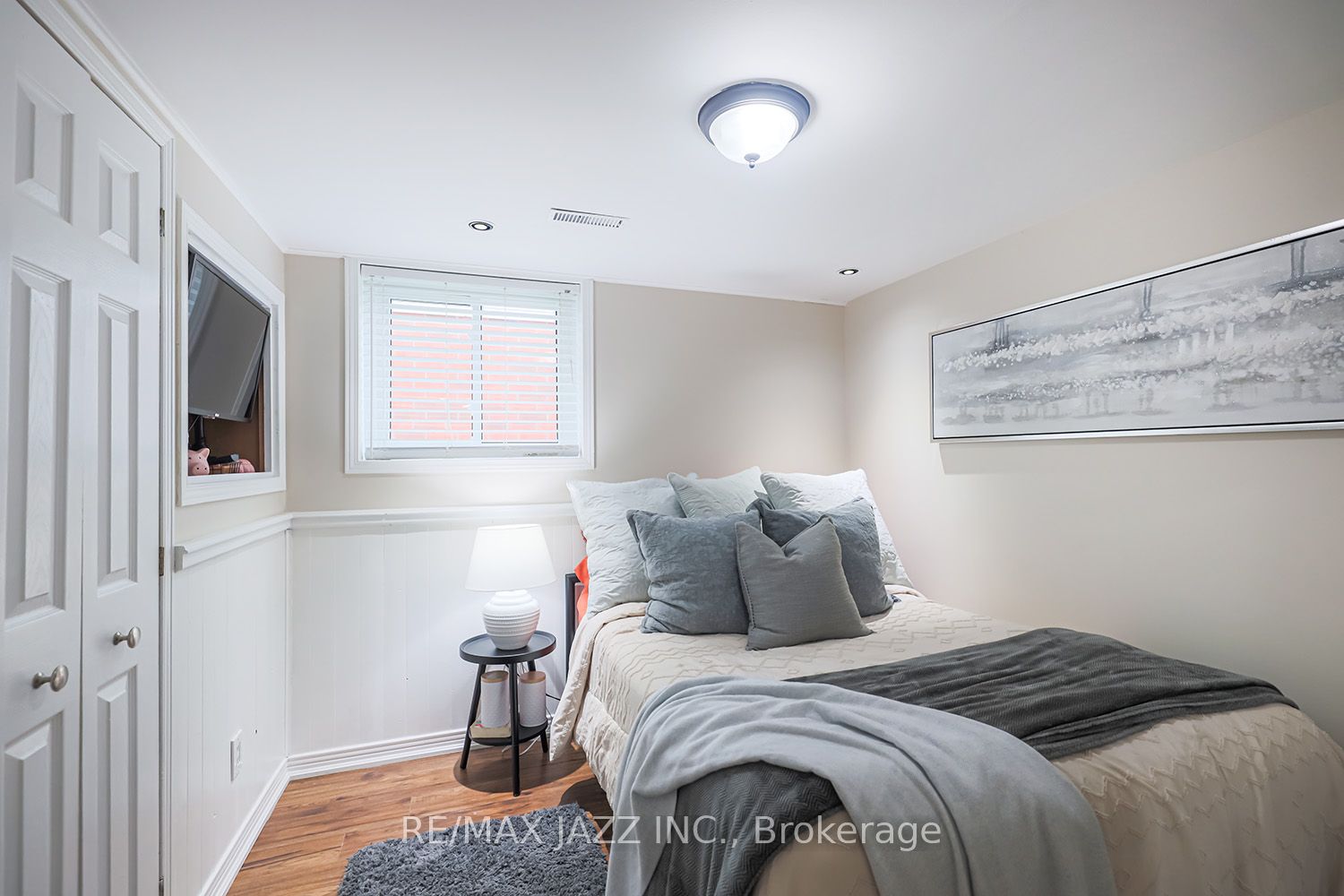 73 Abernethy Cres